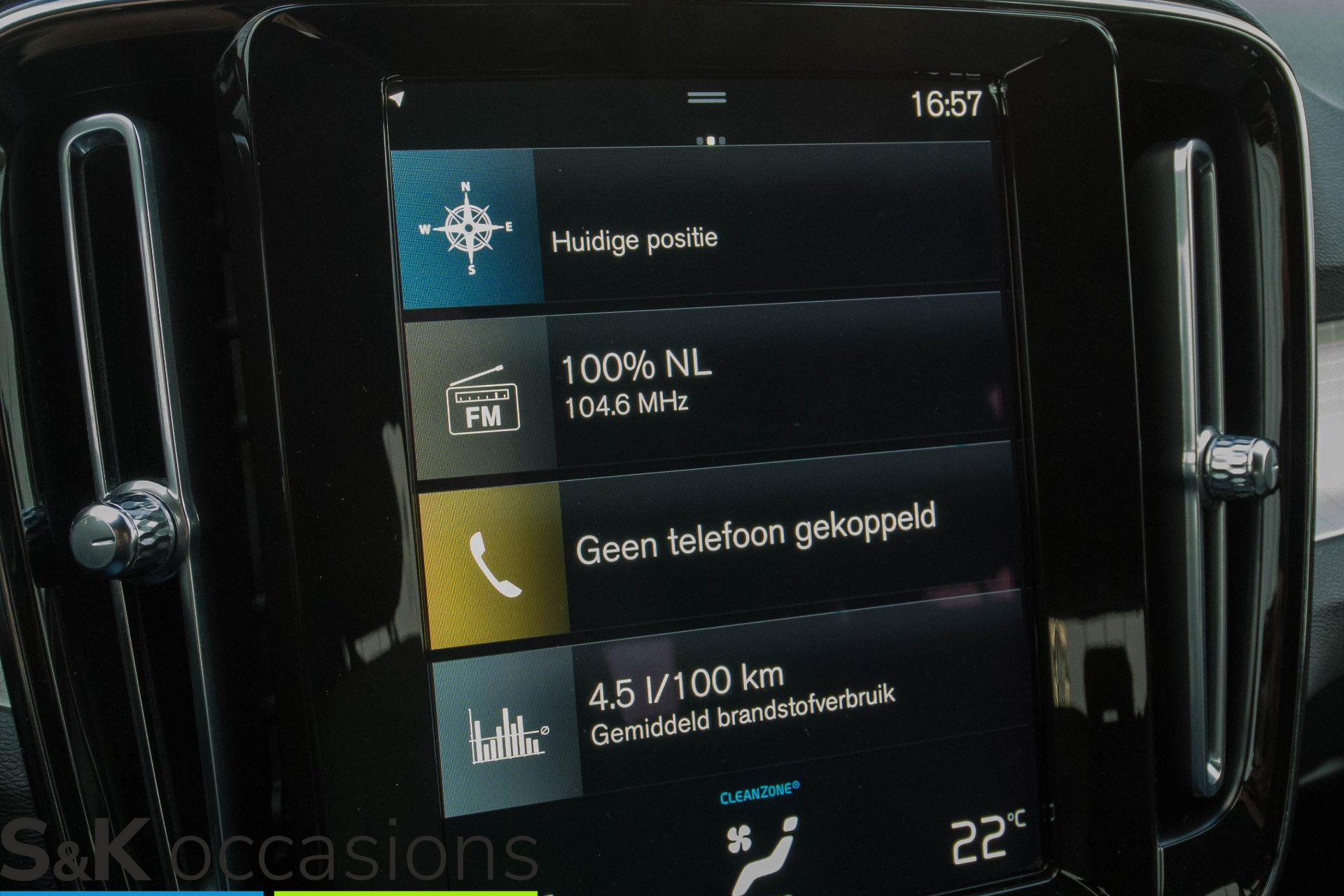 
								Volvo XC40 1.5 T4 Recharge Inscription PANO vol									