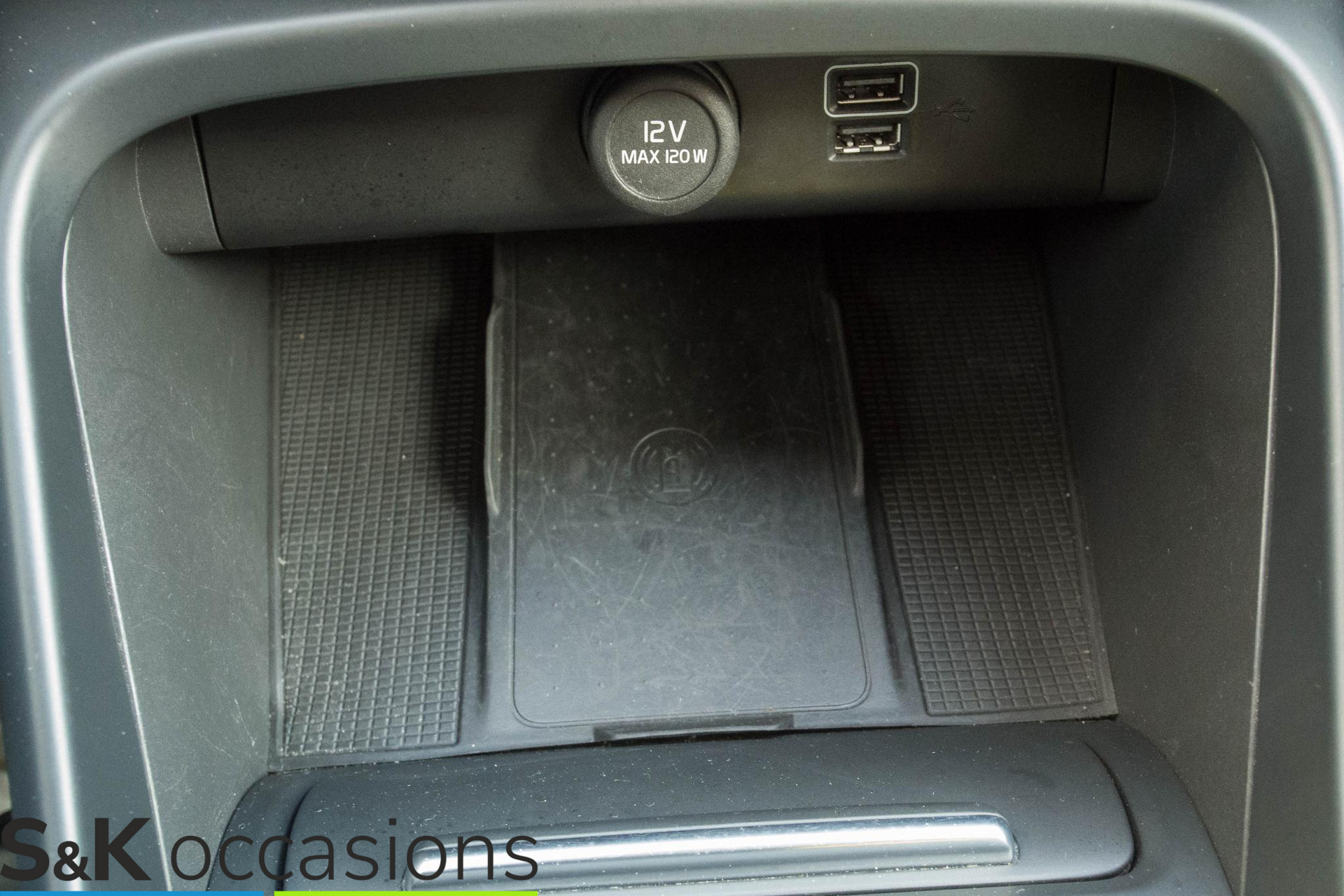 
								Volvo XC40 1.5 T4 Recharge Inscription PANO vol									