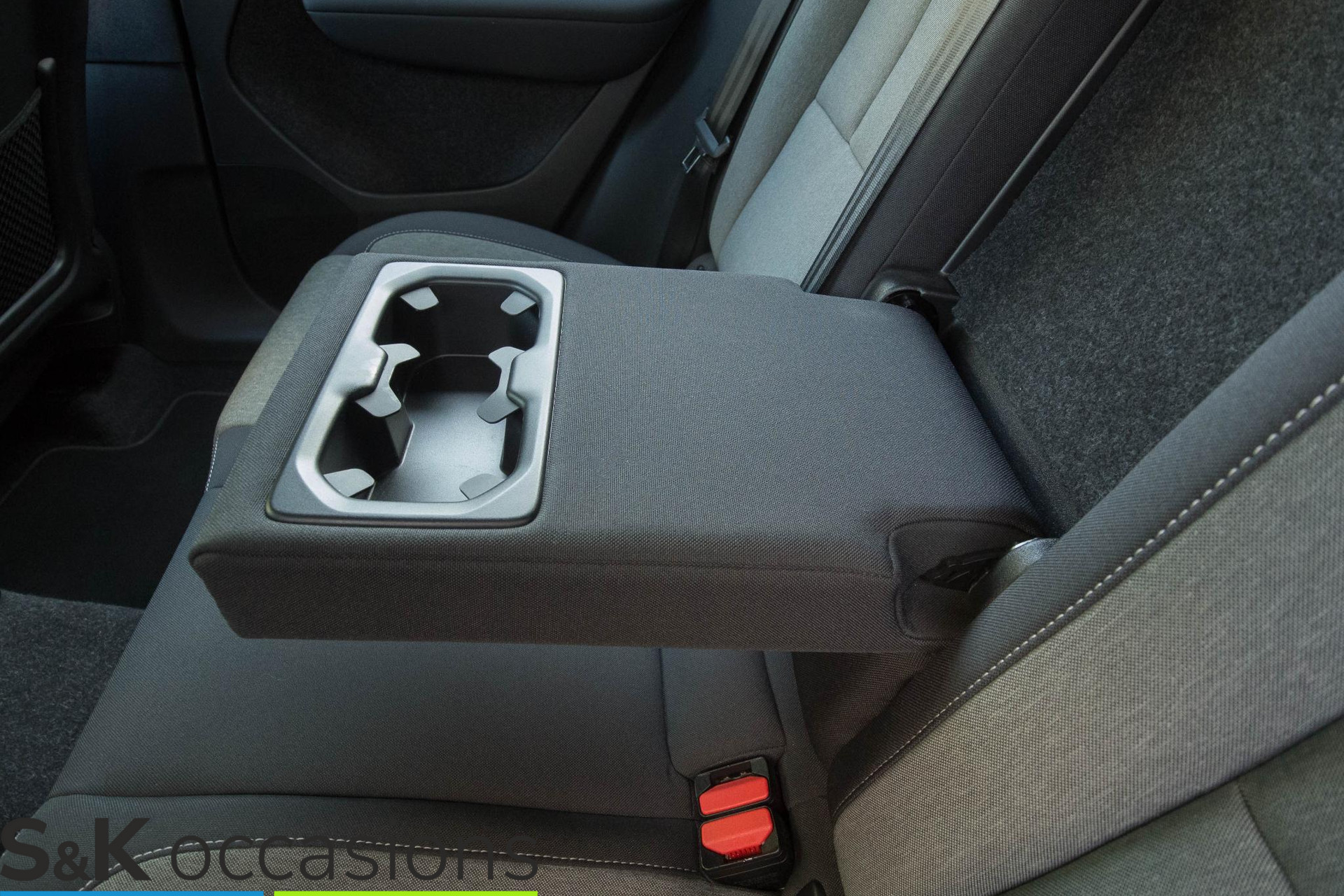 
								Volvo XC40 1.5 T4 Recharge Inscription PANO vol									