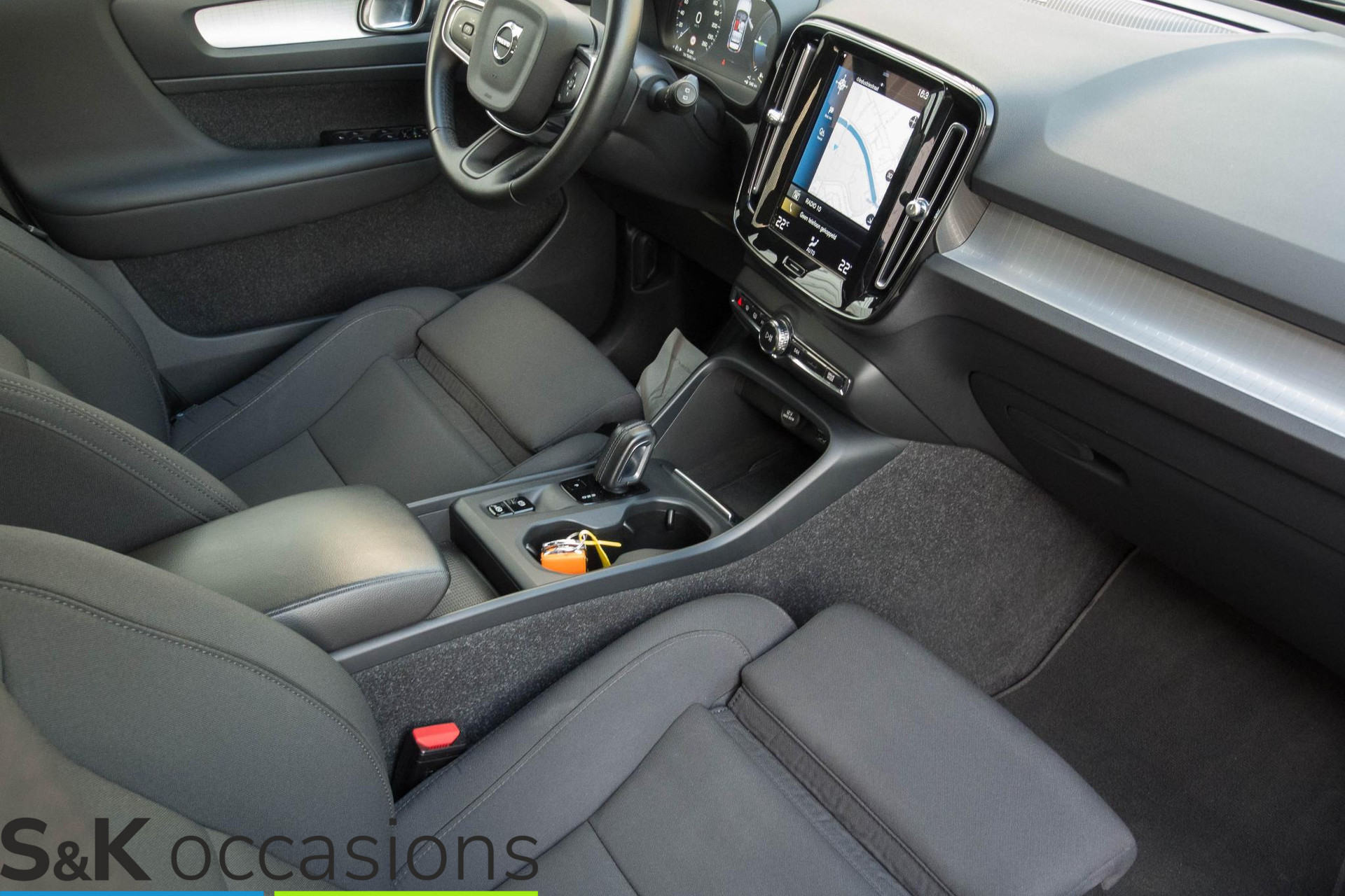 
Volvo XC40 1.5 T5 Recharge Inscription Pano 360 Harman sound vol									