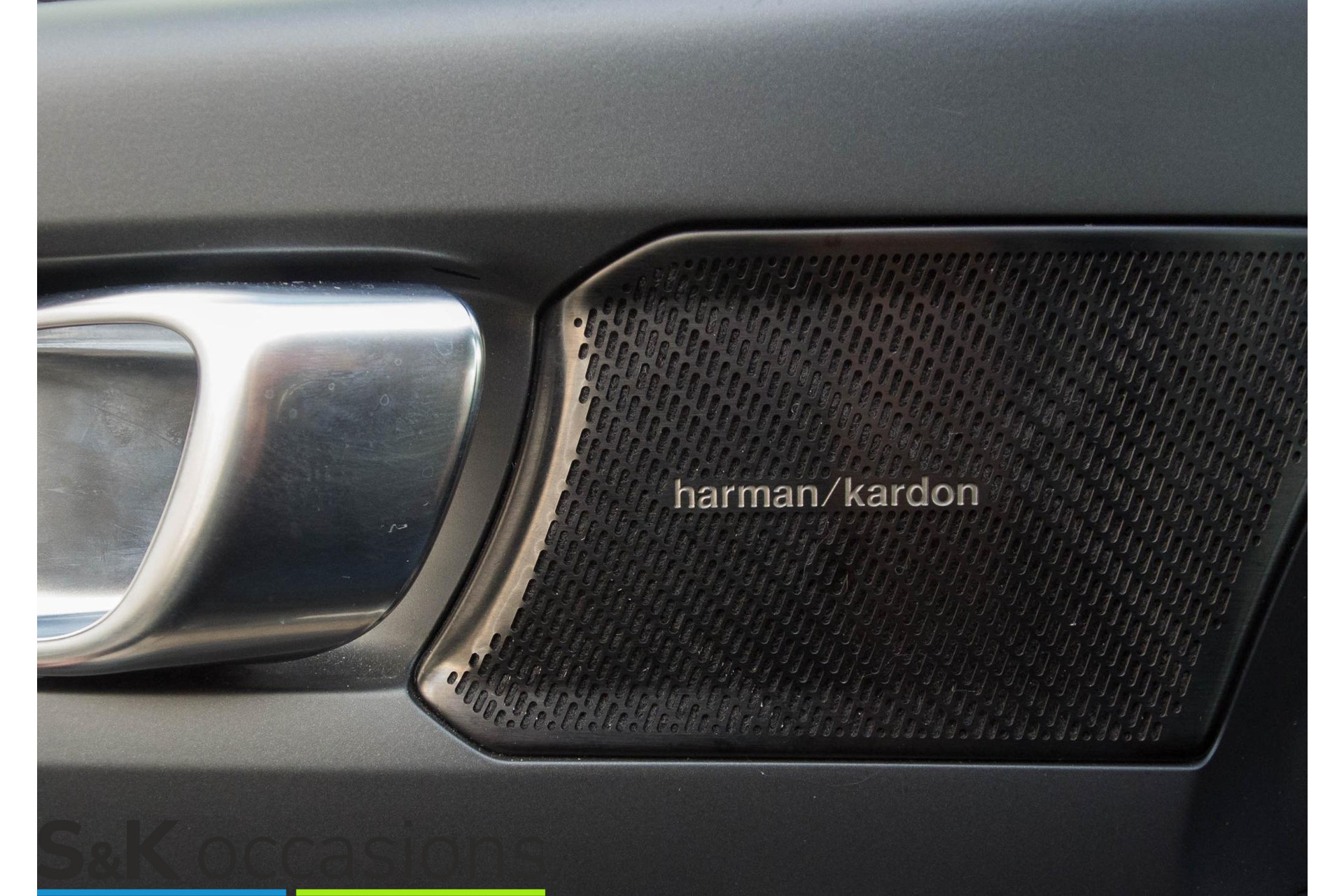 
Volvo XC40 1.5 T5 Recharge Inscription Pano 360 Harman sound vol									