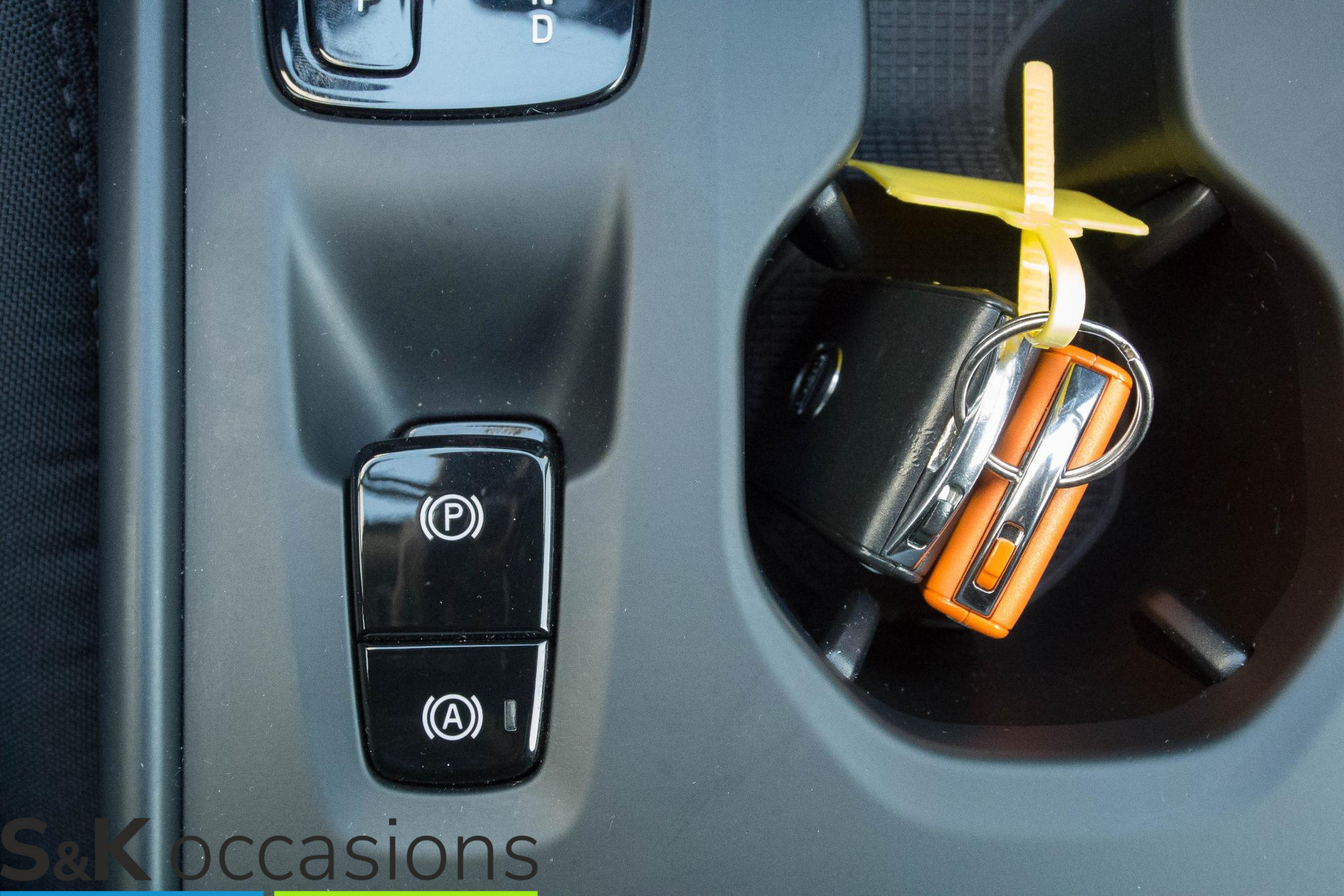 
Volvo XC40 1.5 T5 Recharge Inscription Pano 360 Harman sound vol									