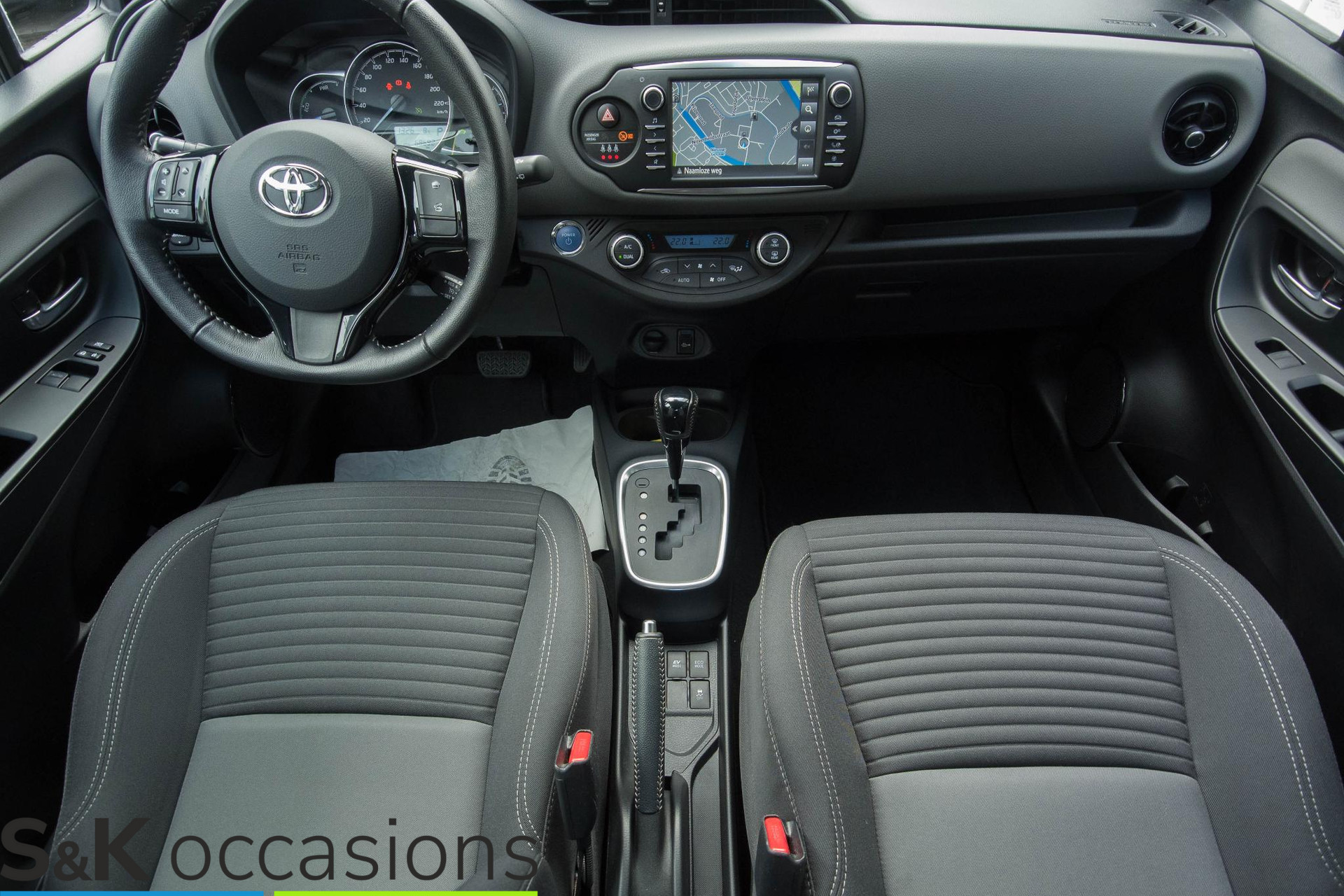 
Toyota Yaris 1.5 Hybrid Dynamic 10 Jaar Garantie vol									