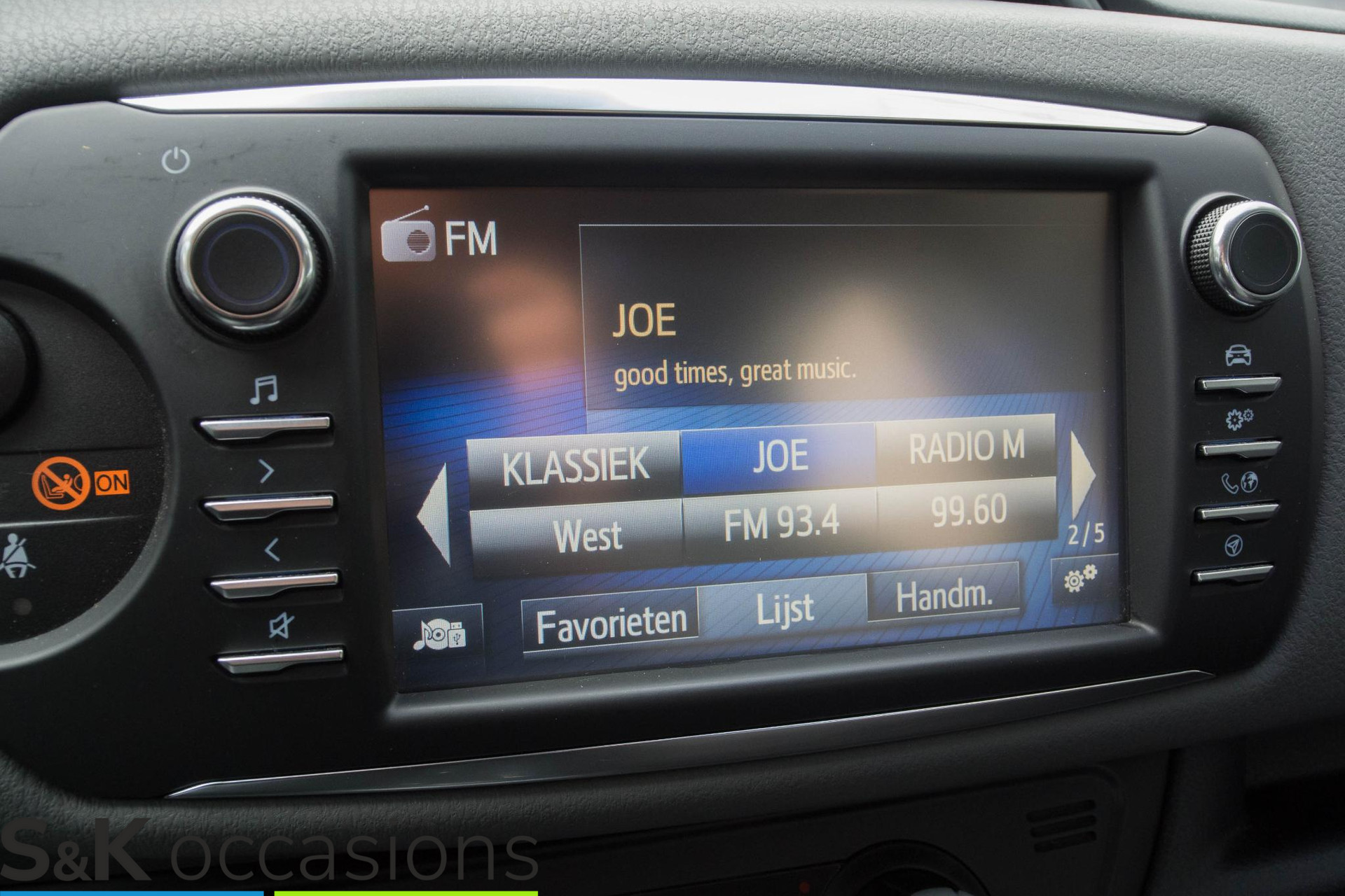 
Toyota Yaris 1.5 Hybrid Dynamic 10 Jaar Garantie vol									