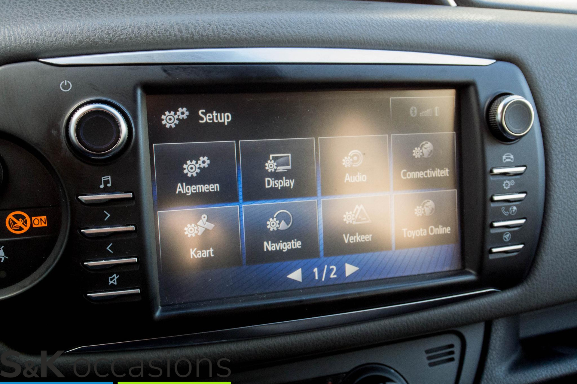 
								Toyota Yaris 1.5 Hybrid Dynamic NAVI Cruise PDC+Camera vol									