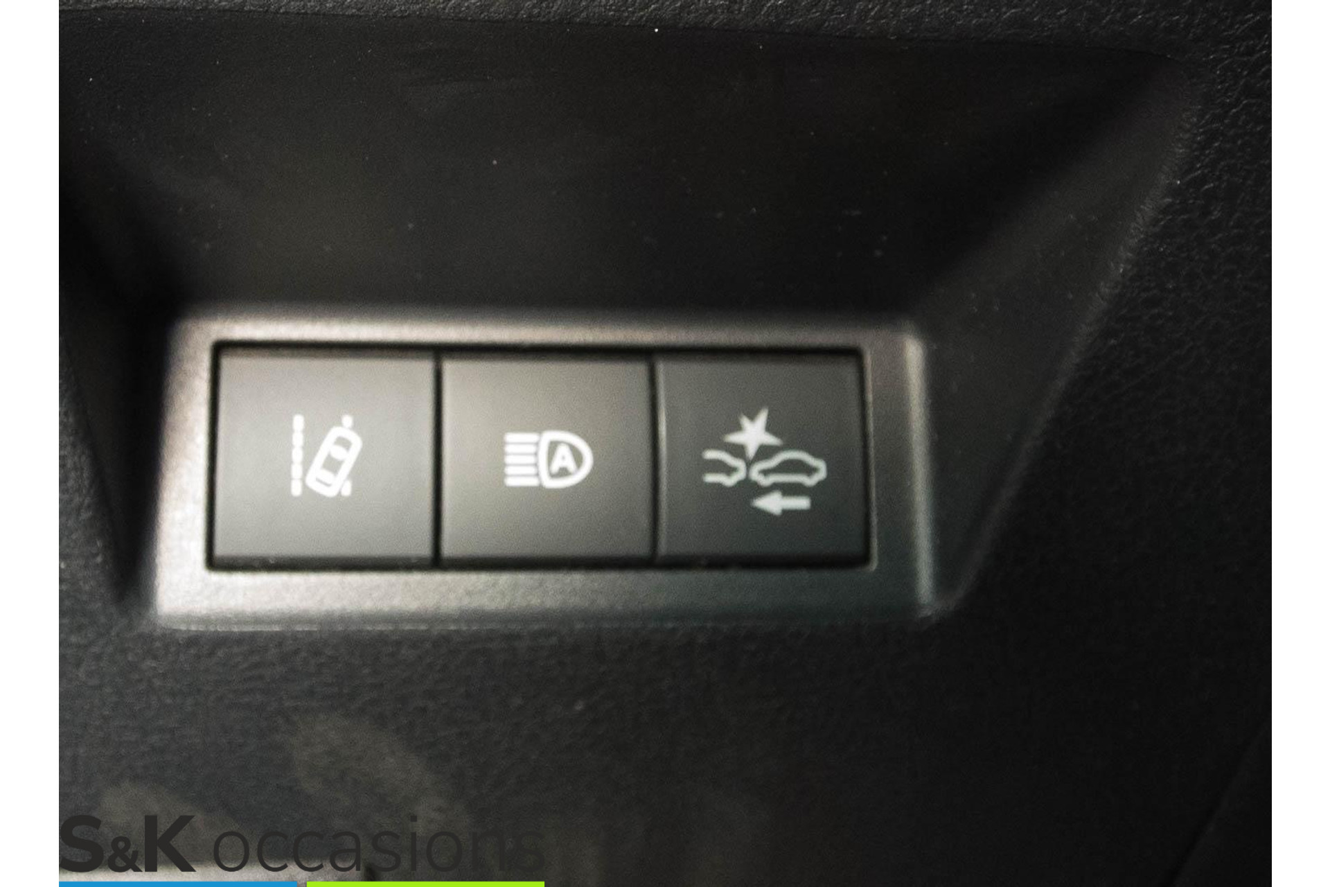 
								Toyota Yaris 1.5 Hybrid Dynamic NAVI Cruise PDC+Camera vol									