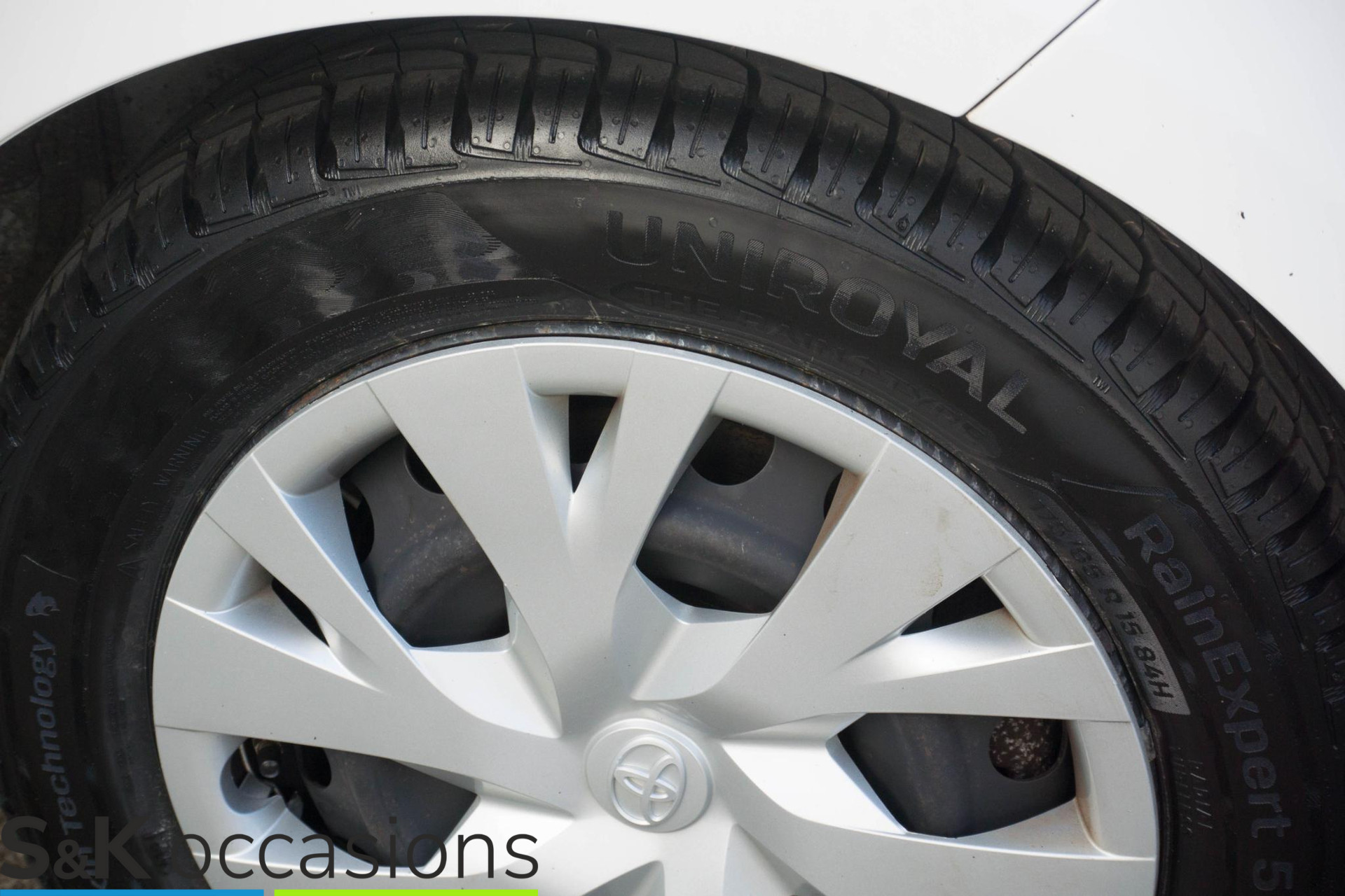 
								Toyota Yaris 1.5 Hybrid Dynamic NAVI Cruise PDC+Camera vol									