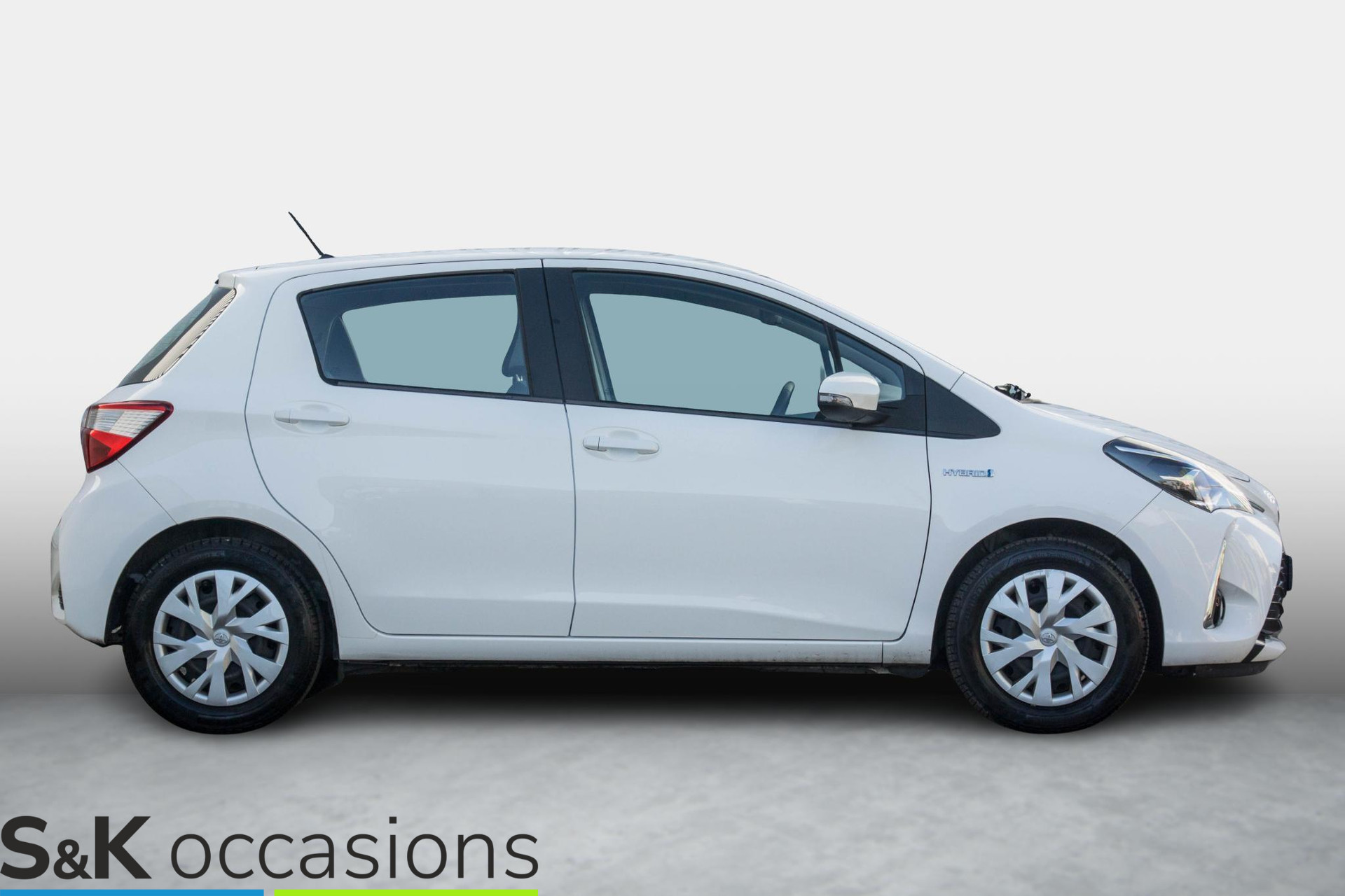 
								Toyota Yaris 1.5 Hybrid Dynamic NAVI Cruise PDC+Camera vol									
