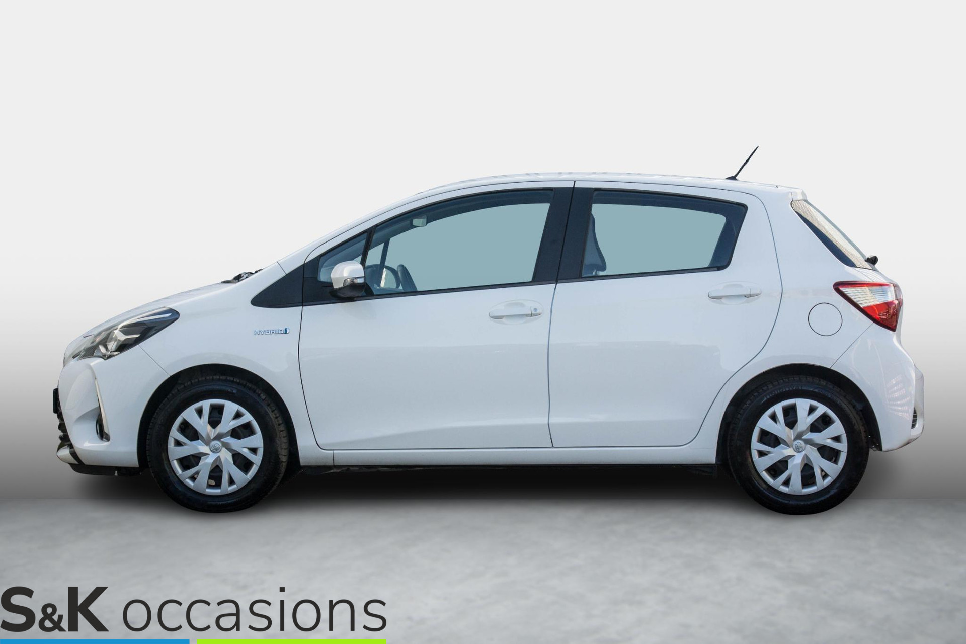 
								Toyota Yaris 1.5 Hybrid Dynamic NAVI Cruise PDC+Camera vol									