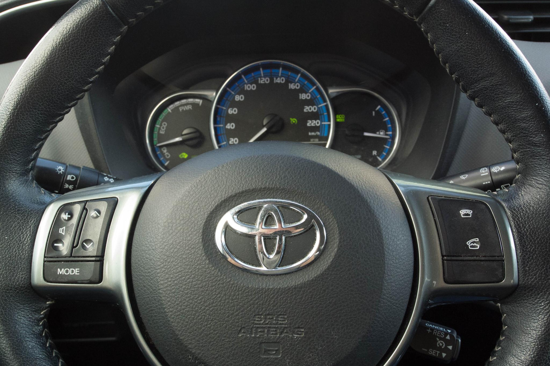 
								Toyota Yaris 1.5 Hybrid Comfort vol									