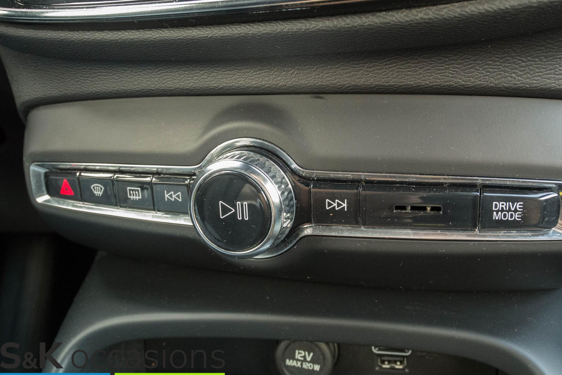 
Volvo XC40 1.5 T4 Recharge Navi Stoel/stuurverwarming vol									