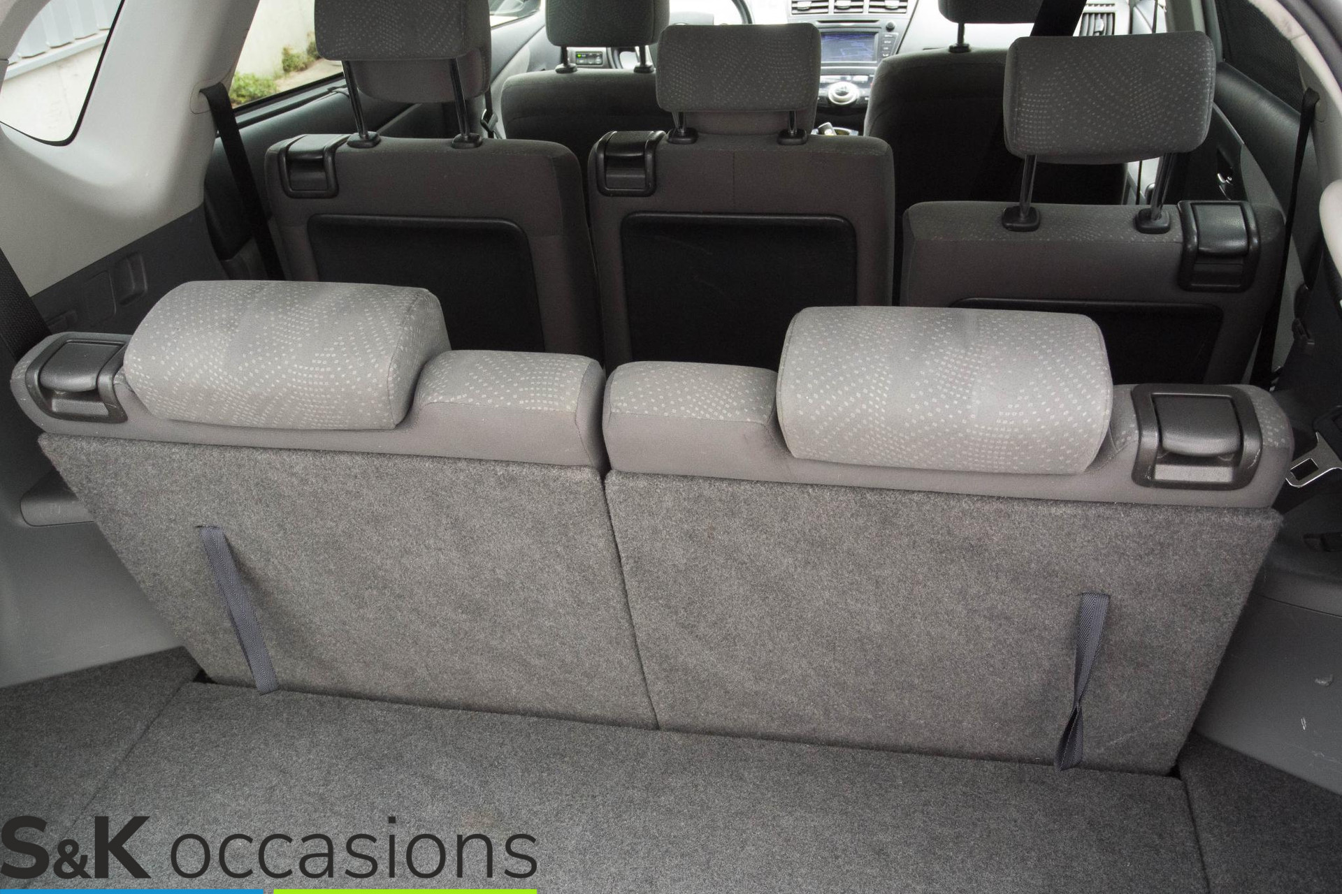 
								Toyota Prius Wagon 1.8 Aspiration PANO HeadUP vol									