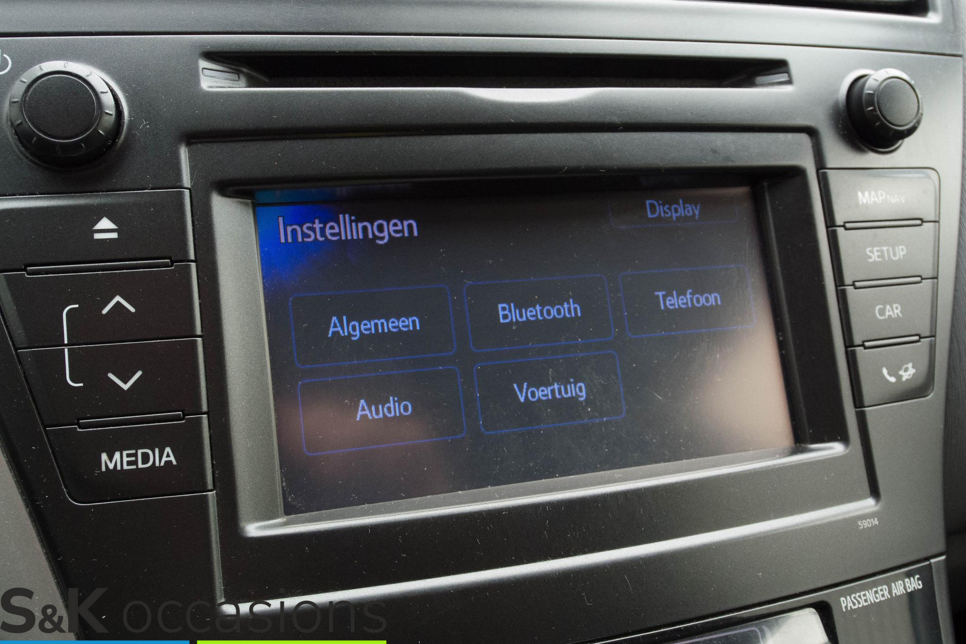 
								Toyota Prius Wagon 1.8 Aspiration PANO HeadUP vol									