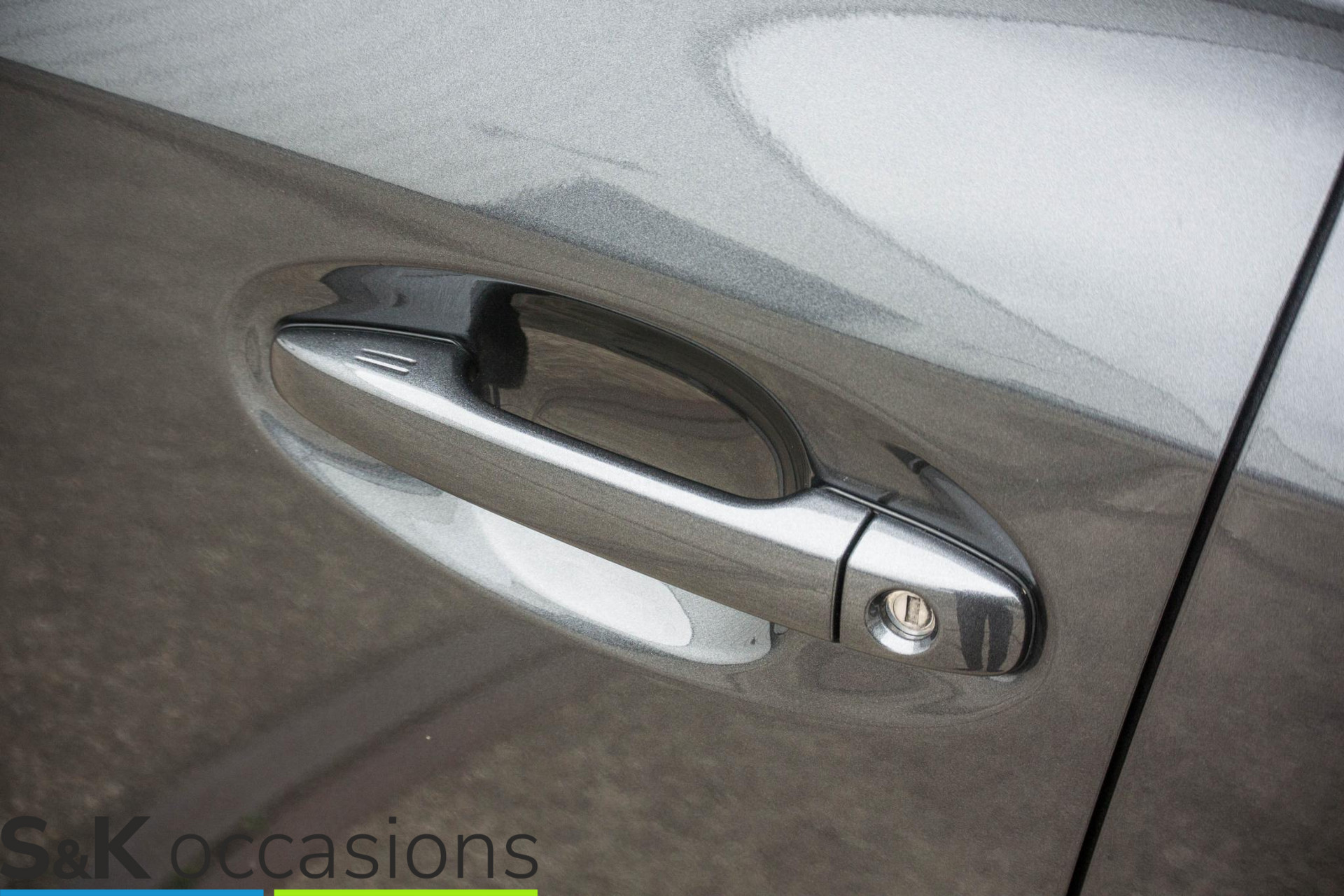 
								Toyota Prius Wagon 1.8 Aspiration PANO HeadUP vol									