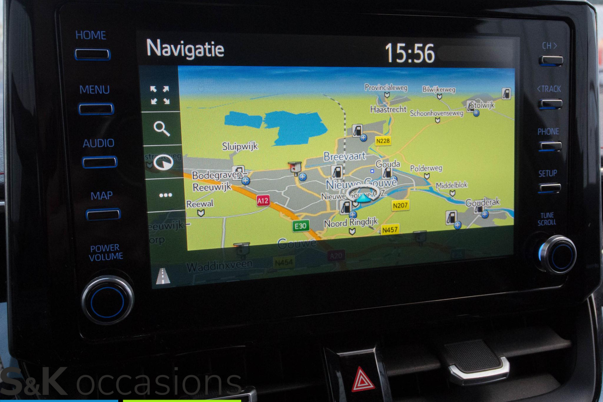 
								Toyota Corolla 1.8 Hybrid 10 jaar Garantie BI-TONE vol									
