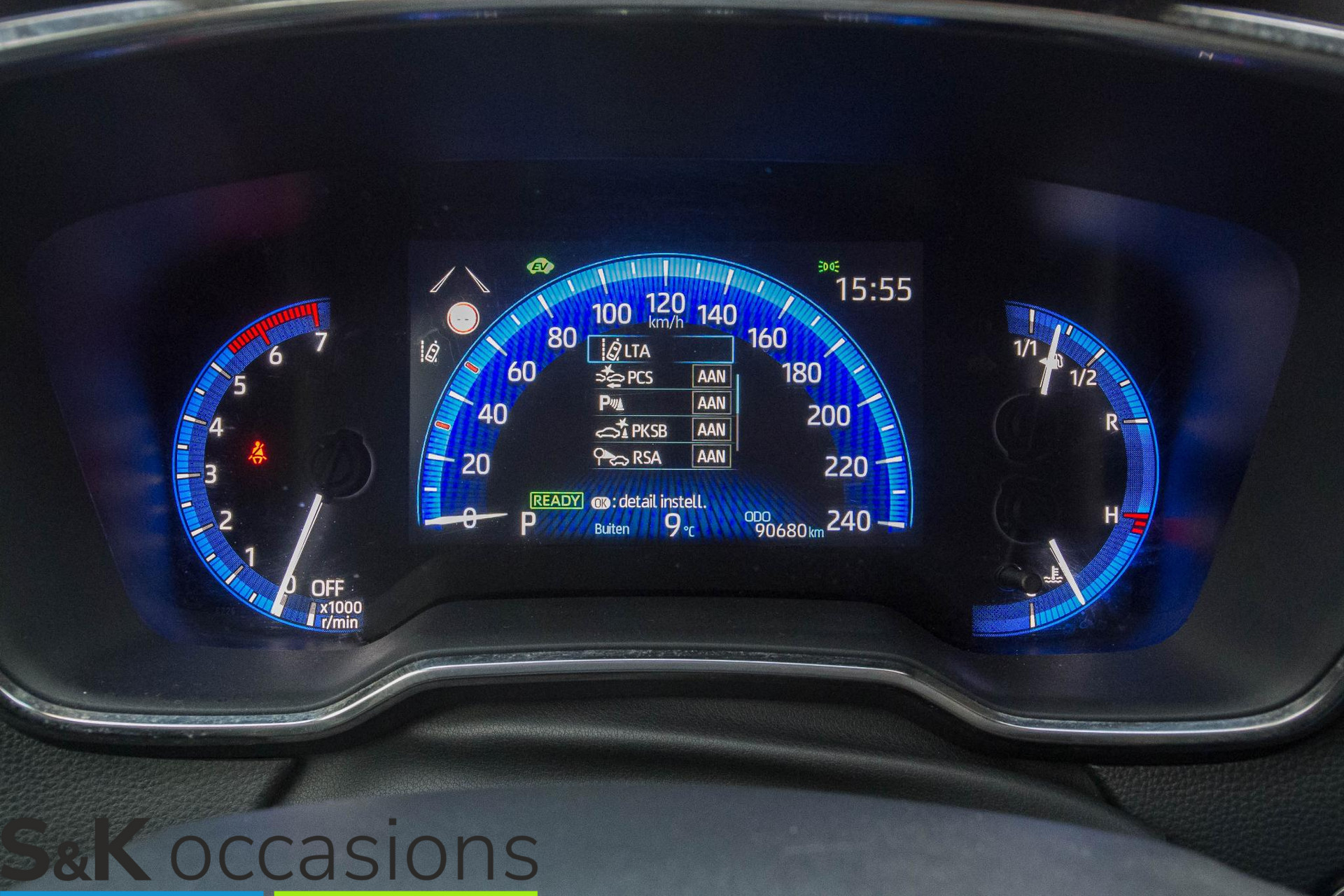
								Toyota Corolla 1.8 Hybrid 10 jaar Garantie BI-TONE vol									