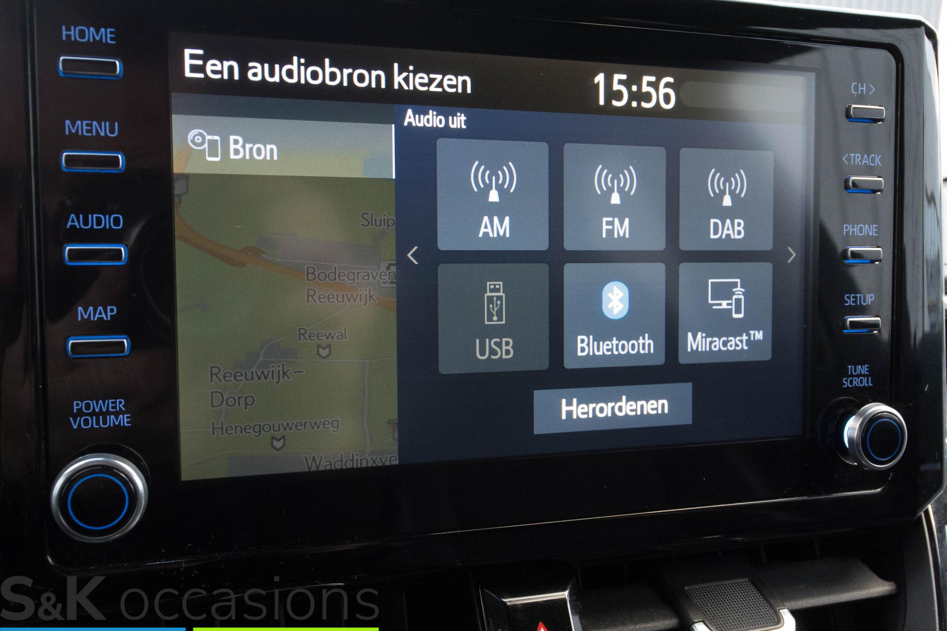 
								Toyota Corolla 1.8 Hybrid 10 jaar Garantie BI-TONE vol									