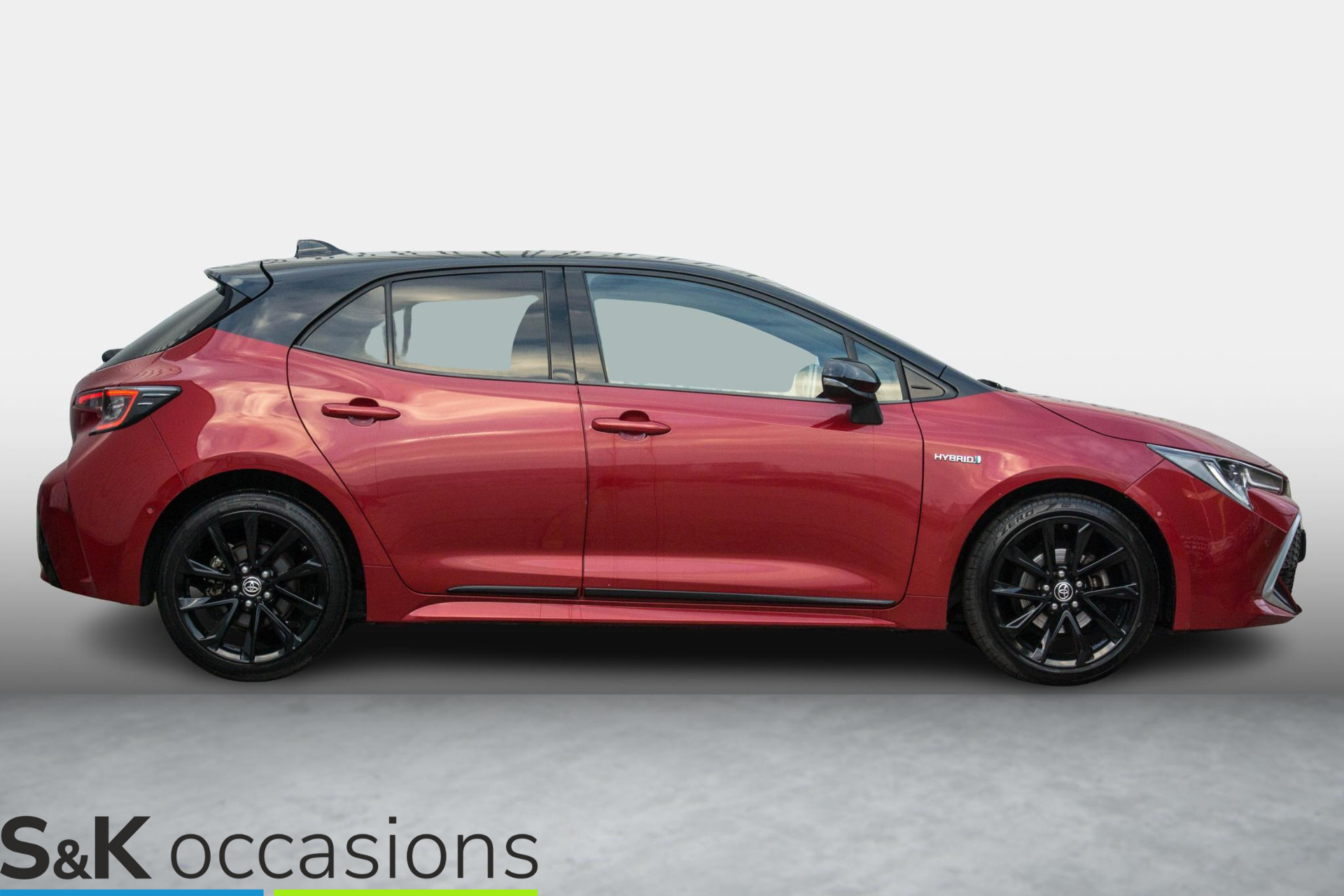 
								Toyota Corolla 1.8 Hybrid 10 jaar Garantie BI-TONE vol									