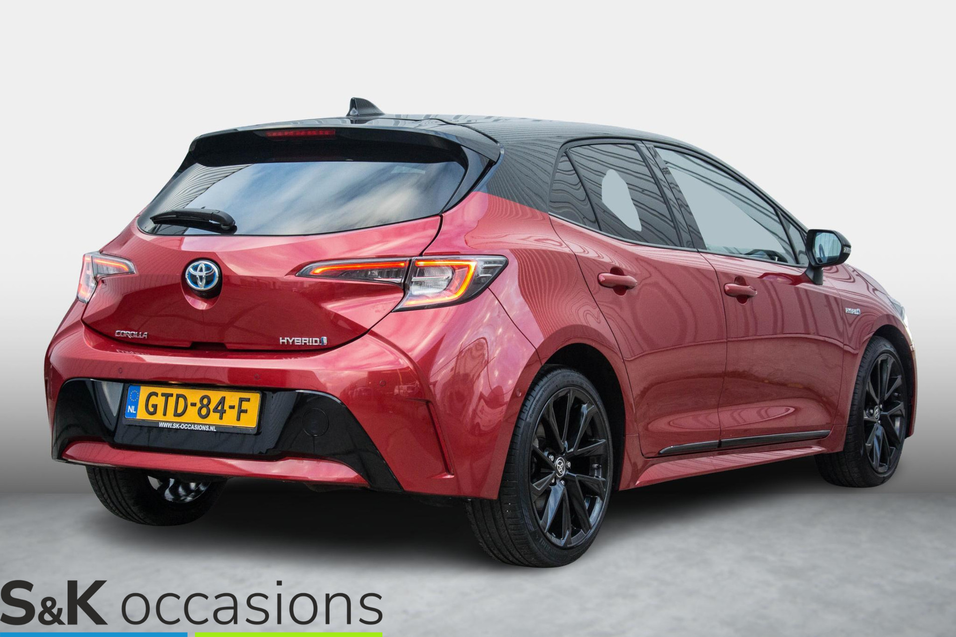 
								Toyota Corolla 1.8 Hybrid 10 jaar Garantie BI-TONE vol									