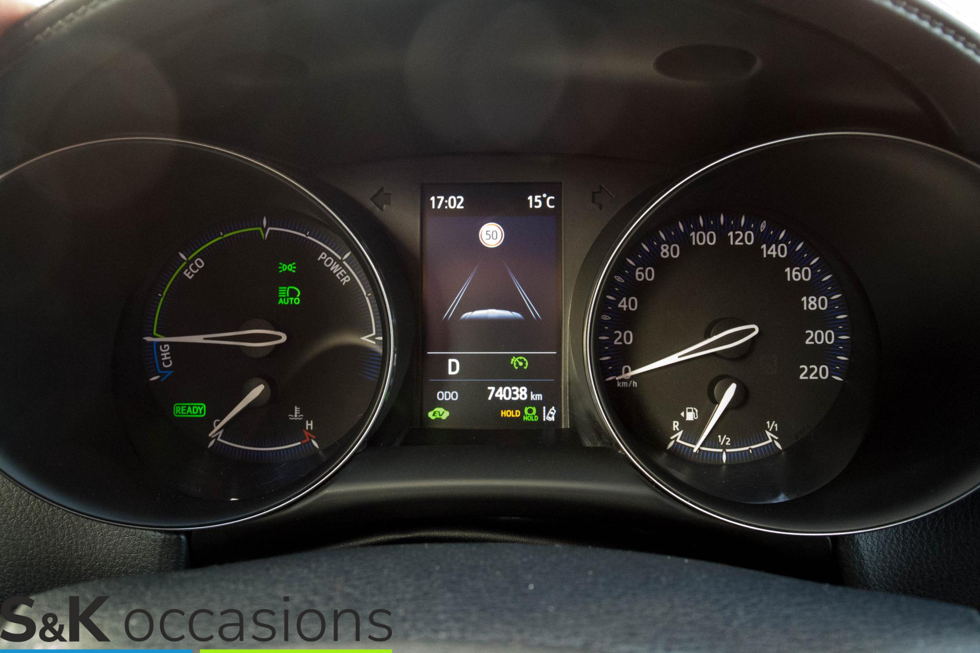 
								Toyota C-HR 1.8 Hybrid Executive BI-TONE JBLsound Leder vol									