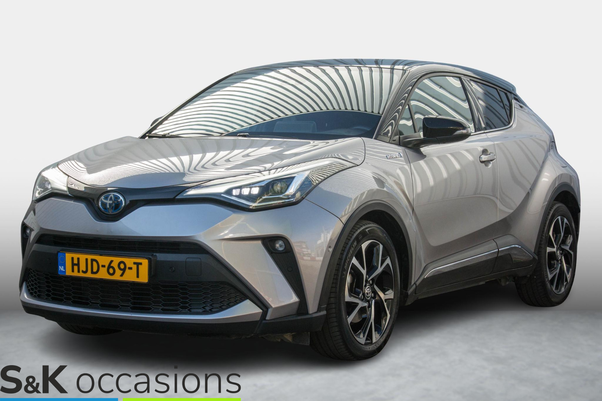
								Toyota C-HR 1.8 Hybrid Executive BI-TONE JBLsound Leder vol									