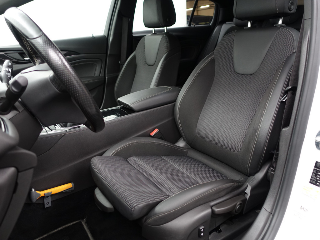 
Opel Insignia Grand Sport 1.5 Turbo OPC Line+ Head Up, Virtual Cockpit, Stuur/Stoelverwarming, Carplay, Ada Cruise, Camera, Xenon Led vol									