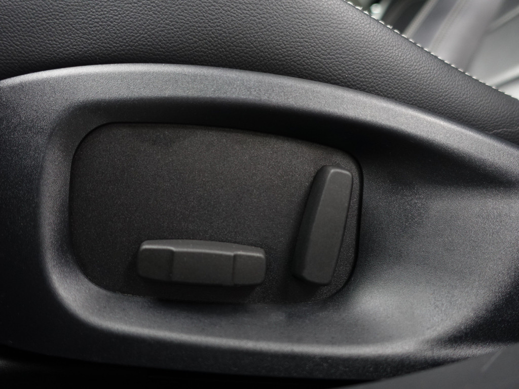 
Jaguar I-PACE EV400 SE 90 kWh Aut- Stuur/Stoelverwarming, Meridian Audio, Memory, Carplay vol									