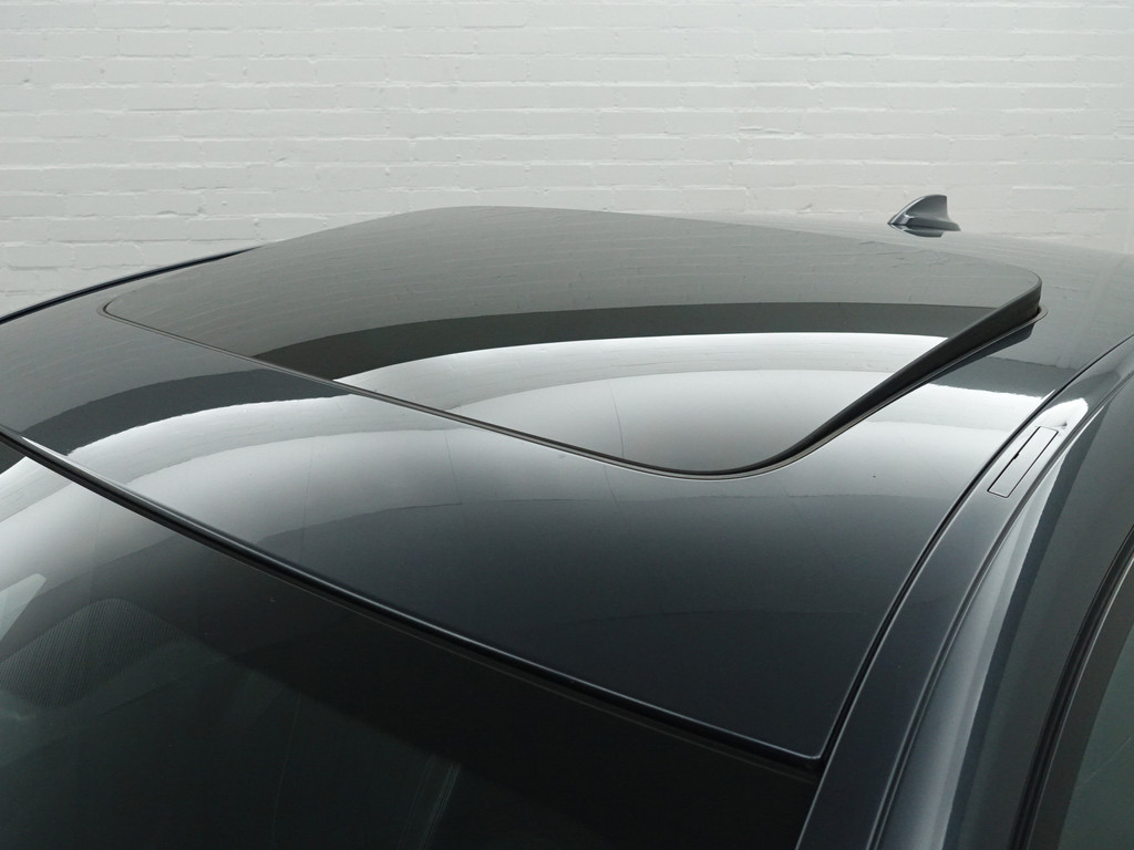 
BMW 7 Serie 740e iPerformance High Executive Soft close, Entertainment package, Harman Kardon, Schuifdak, Stoelventilatie vol									