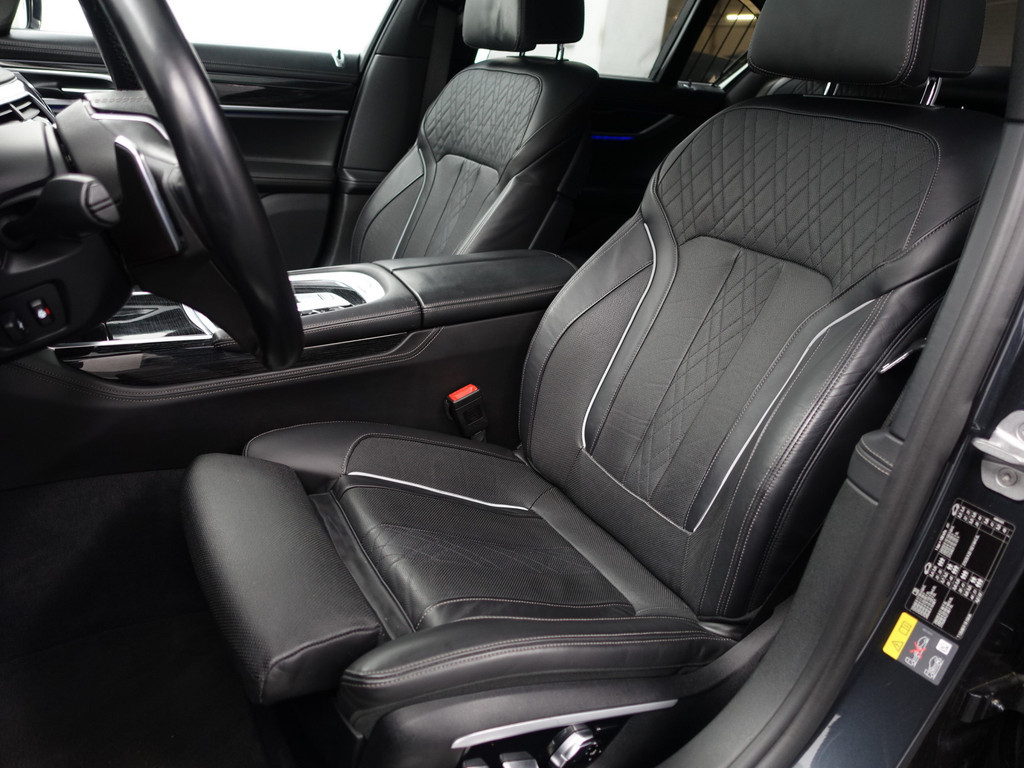
BMW 7 Serie 740e iPerformance High Executive Soft close, Entertainment package, Harman Kardon, Schuifdak, Stoelventilatie vol									