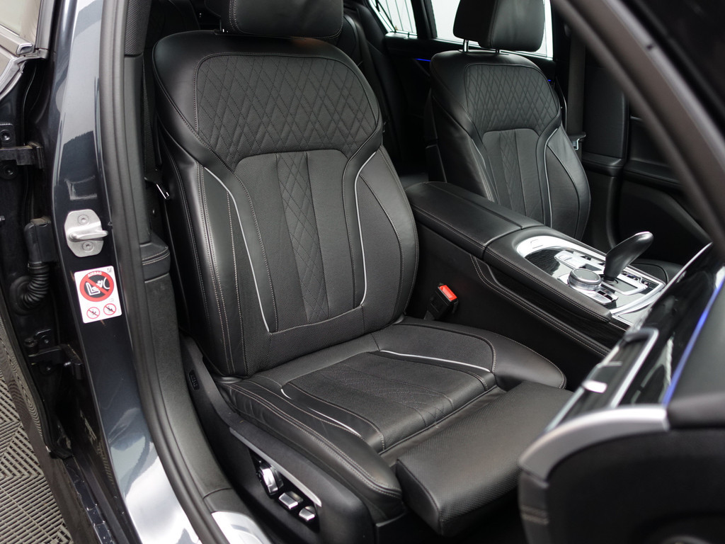 
BMW 7 Serie 740e iPerformance High Executive Soft close, Entertainment package, Harman Kardon, Schuifdak, Stoelventilatie vol									