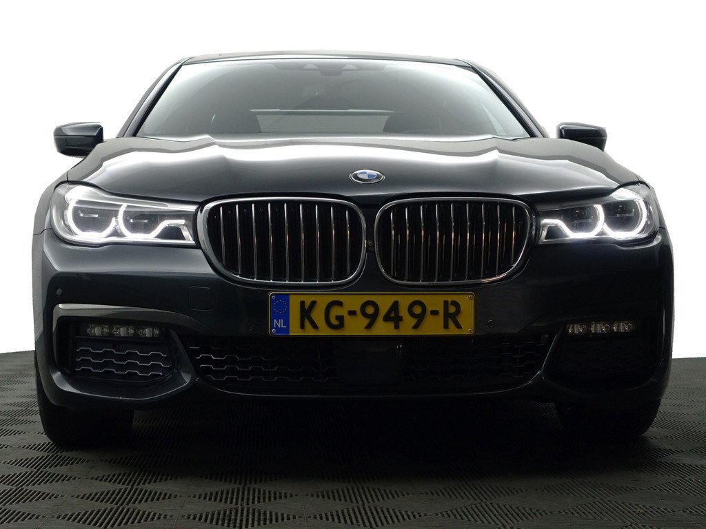 
BMW 7 Serie 740e iPerformance High Executive Soft close, Entertainment package, Harman Kardon, Schuifdak, Stoelventilatie vol									