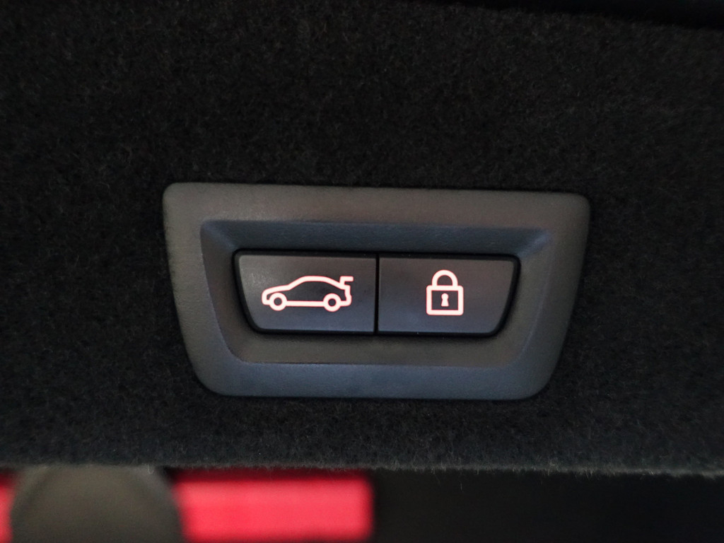 
BMW 7 Serie 740e iPerformance High Executive Soft close, Entertainment package, Harman Kardon, Schuifdak, Stoelventilatie vol									