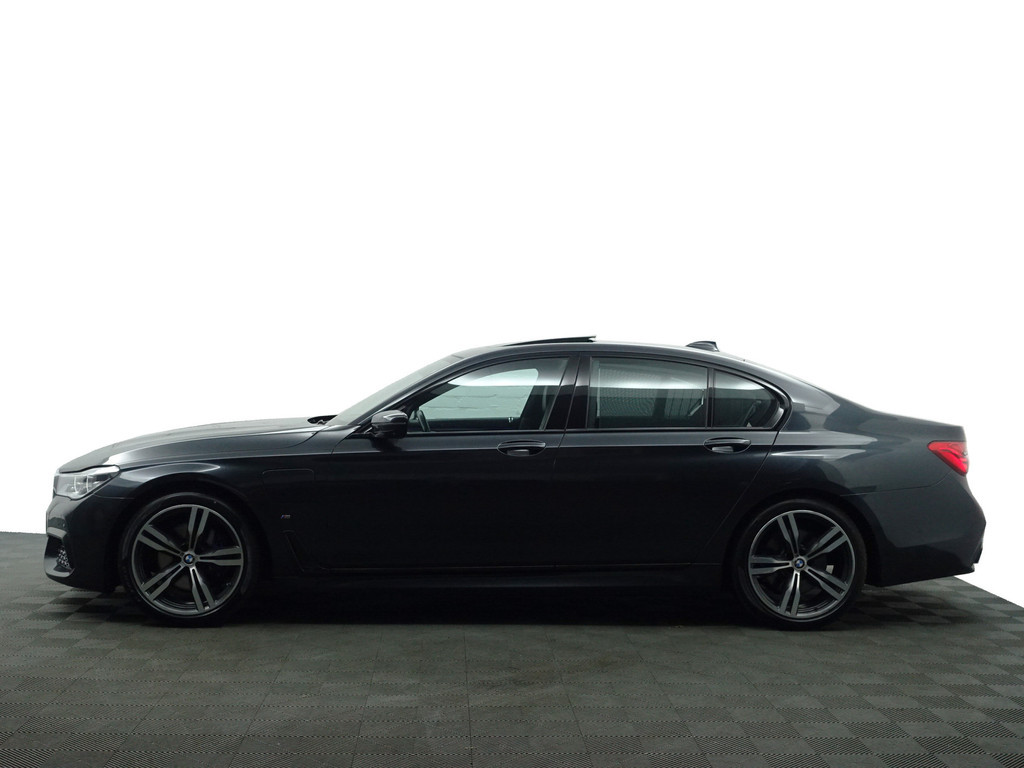 
BMW 7 Serie 740e iPerformance High Executive Soft close, Entertainment package, Harman Kardon, Schuifdak, Stoelventilatie vol									