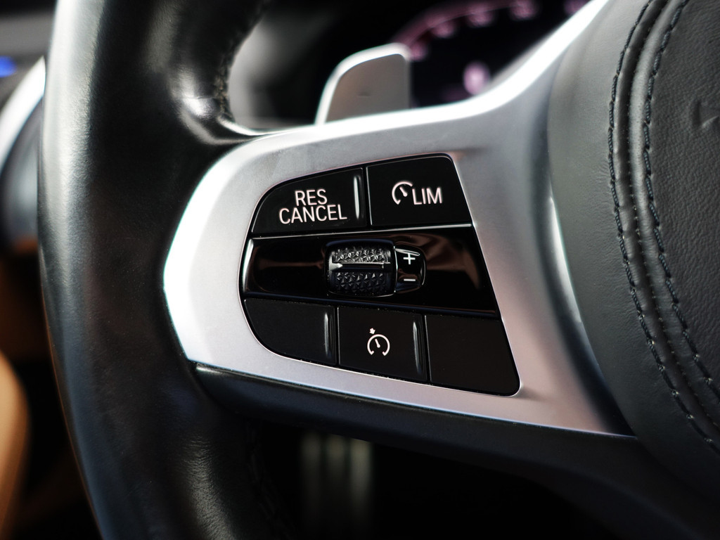 
BMW X3 xDrive30e eDrive M Sport Edition Aut- Carbonafwerking, Sfeerverlichting, Panoramadak, Standkachel, Individual Sport Leder vol									