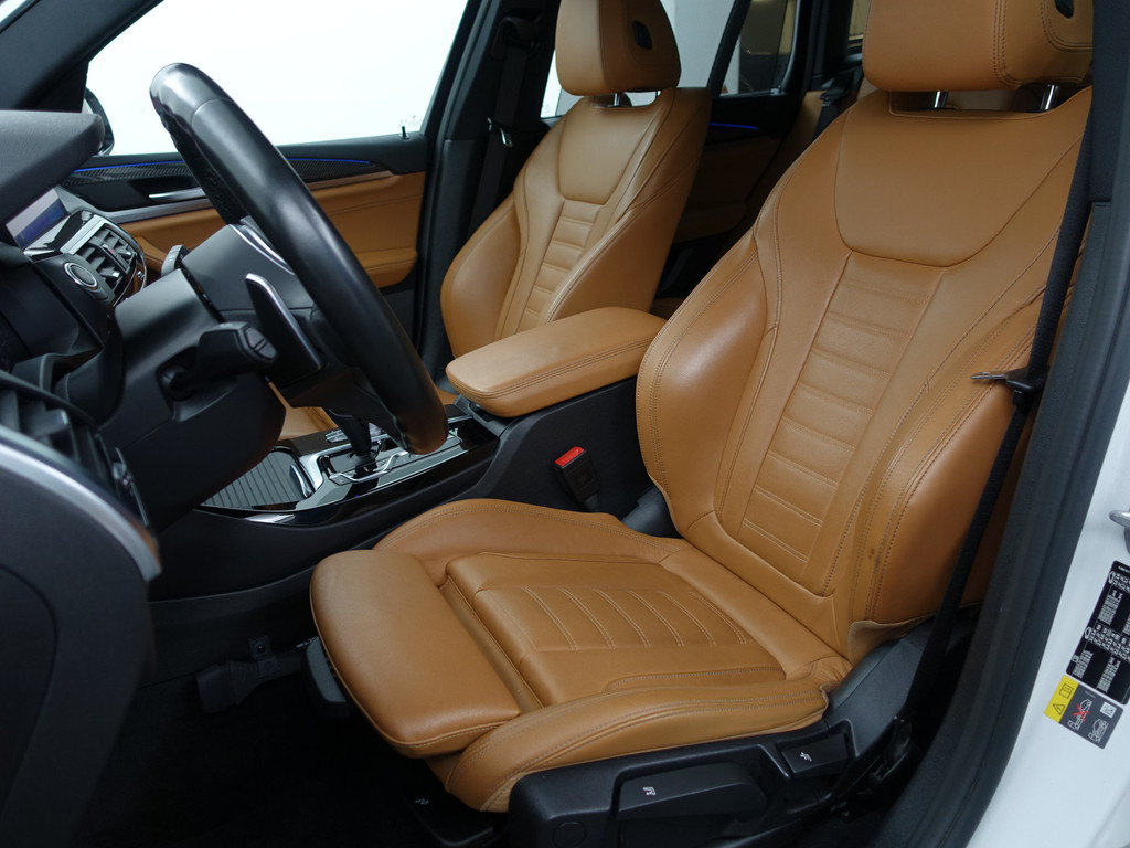 
BMW X3 xDrive30e eDrive M Sport Edition Aut- Carbonafwerking, Sfeerverlichting, Panoramadak, Standkachel, Individual Sport Leder vol									