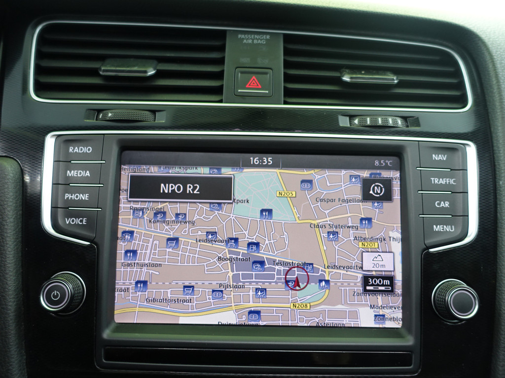 
Volkswagen Golf 1.4 TSI GTE+ Aut- Panodak, Camera, Stoelverwarming, Navi, Xenon Led vol									