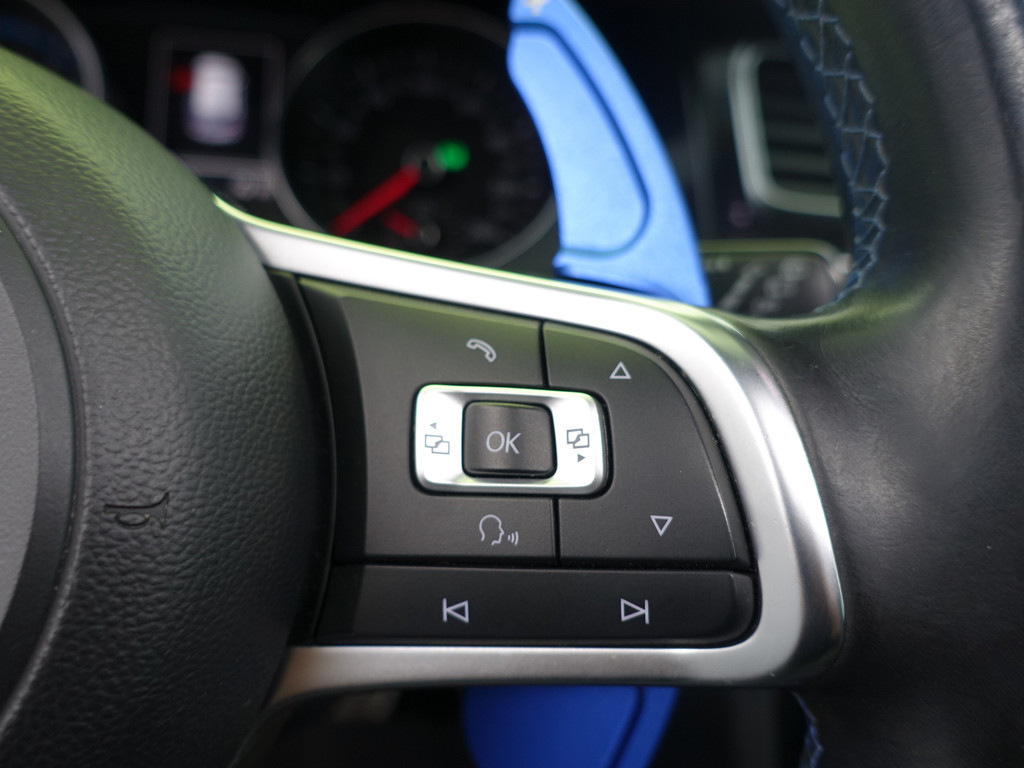 
Volkswagen Golf 1.4 TSI GTE+ Aut- Panodak, Camera, Stoelverwarming, Navi, Xenon Led vol									