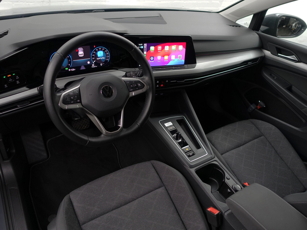 
Volkswagen Golf 1.0 eTSI Aut- Sfeerverlichting, Carplay, Park Assist, Ada Cruise, Xenon Led, Virtual Cockpit vol									