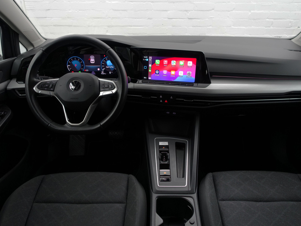 
Volkswagen Golf 1.0 eTSI Aut- Sfeerverlichting, Carplay, Park Assist, Ada Cruise, Xenon Led, Virtual Cockpit vol									