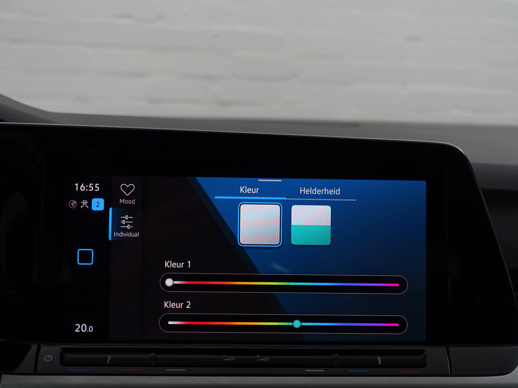 
Volkswagen Golf 1.0 eTSI Aut- Sfeerverlichting, Carplay, Park Assist, Ada Cruise, Xenon Led, Virtual Cockpit vol									