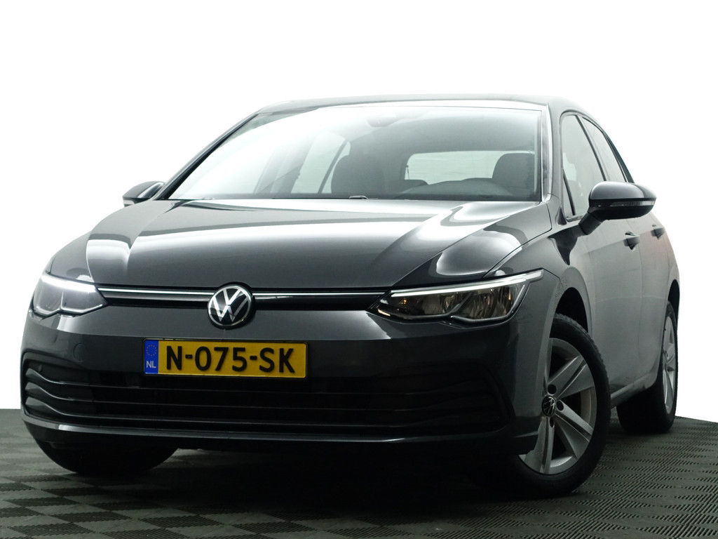 
Volkswagen Golf 1.0 eTSI Aut- Sfeerverlichting, Carplay, Park Assist, Ada Cruise, Xenon Led, Virtual Cockpit vol									