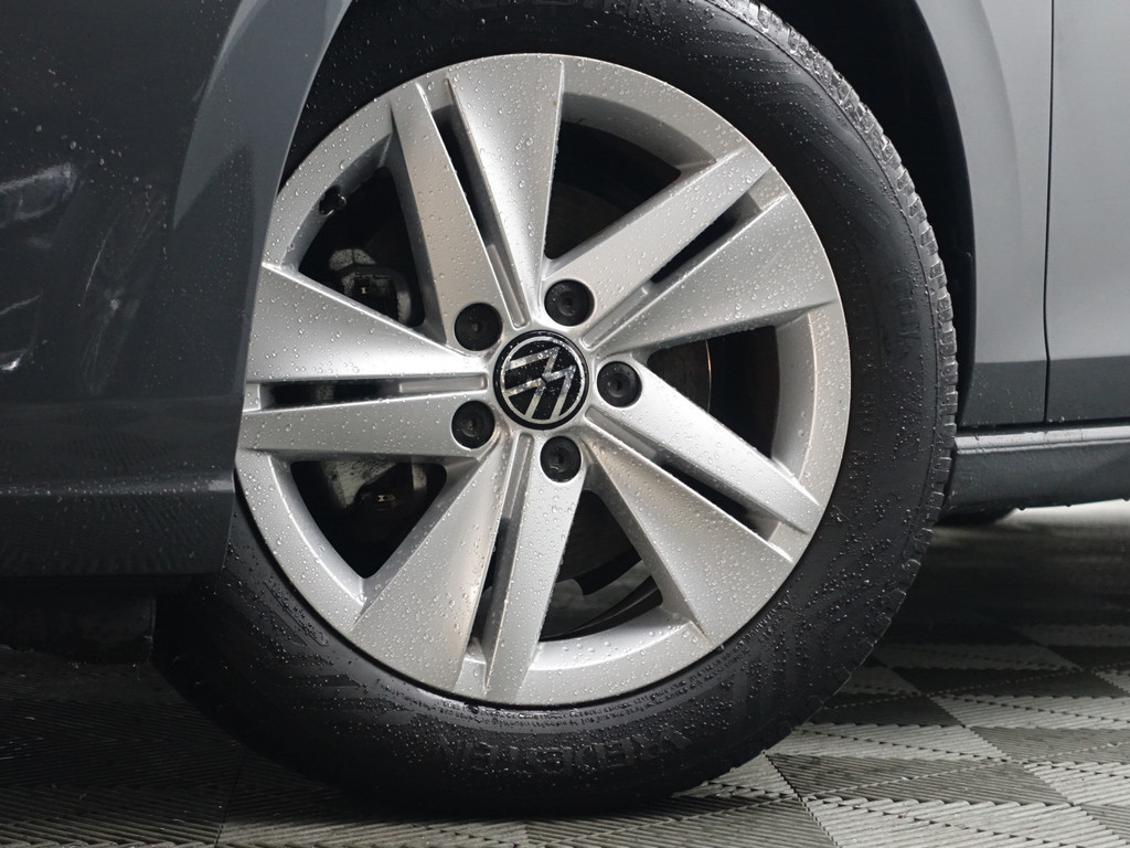 
Volkswagen Golf 1.0 eTSI Aut- Sfeerverlichting, Carplay, Park Assist, Ada Cruise, Xenon Led, Virtual Cockpit vol									