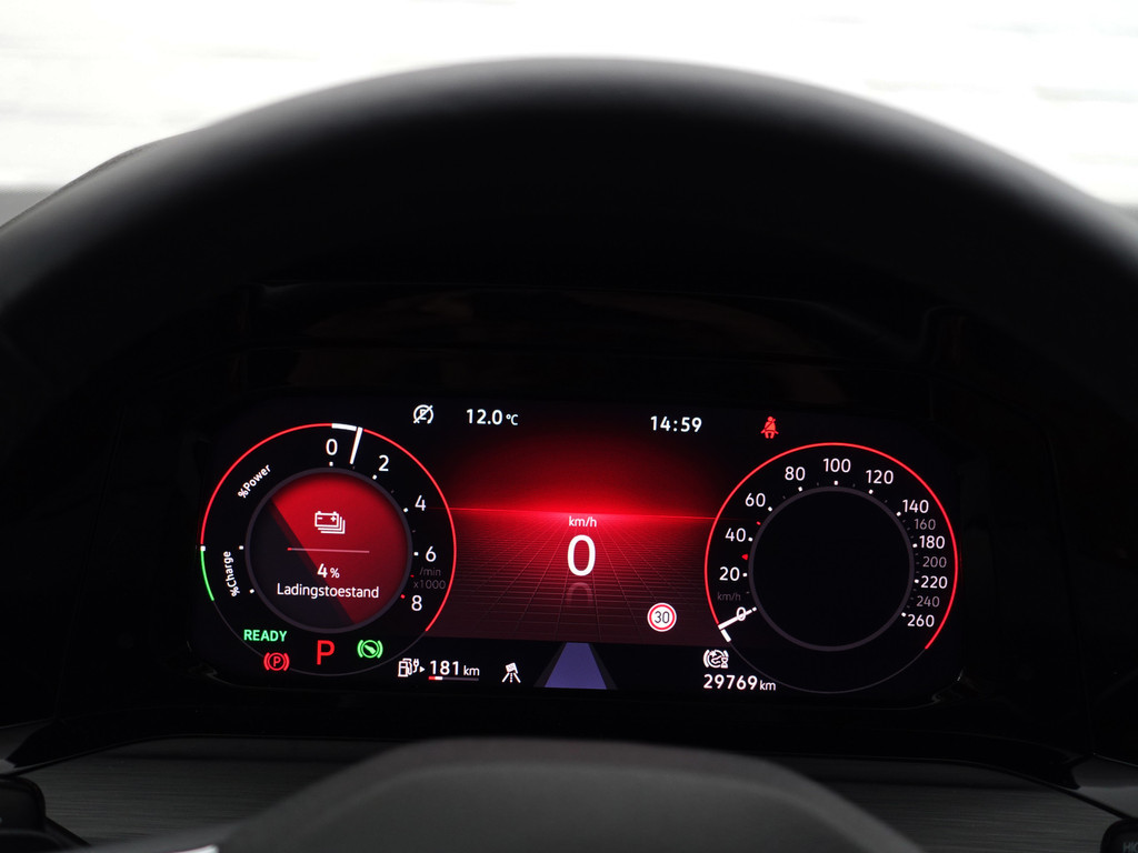 
Volkswagen Golf 1.4 eHybrid GTE 242pk Aut- Head Up, Carplay, Sfeerverlichting, Stoelmassage, Memory, Stuur/Stoelverwarming, Ada Cruise vol									