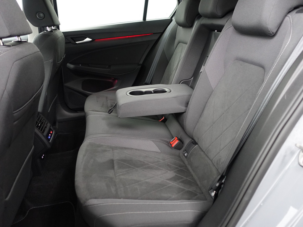 
Volkswagen Golf 1.4 eHybrid GTE 242pk Aut- Head Up, Carplay, Sfeerverlichting, Stoelmassage, Memory, Stuur/Stoelverwarming, Ada Cruise vol									