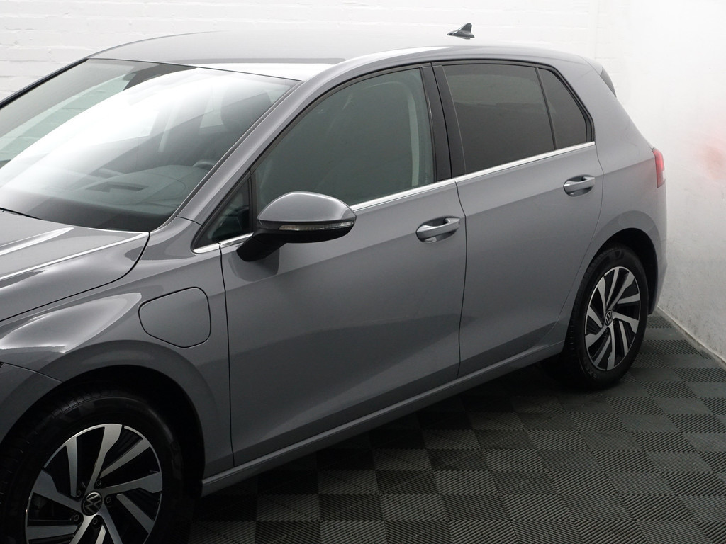 
Volkswagen Golf 1.4 eHybrid GTE 242pk Aut- Head Up, Carplay, Sfeerverlichting, Stoelmassage, Memory, Stuur/Stoelverwarming, Ada Cruise vol									