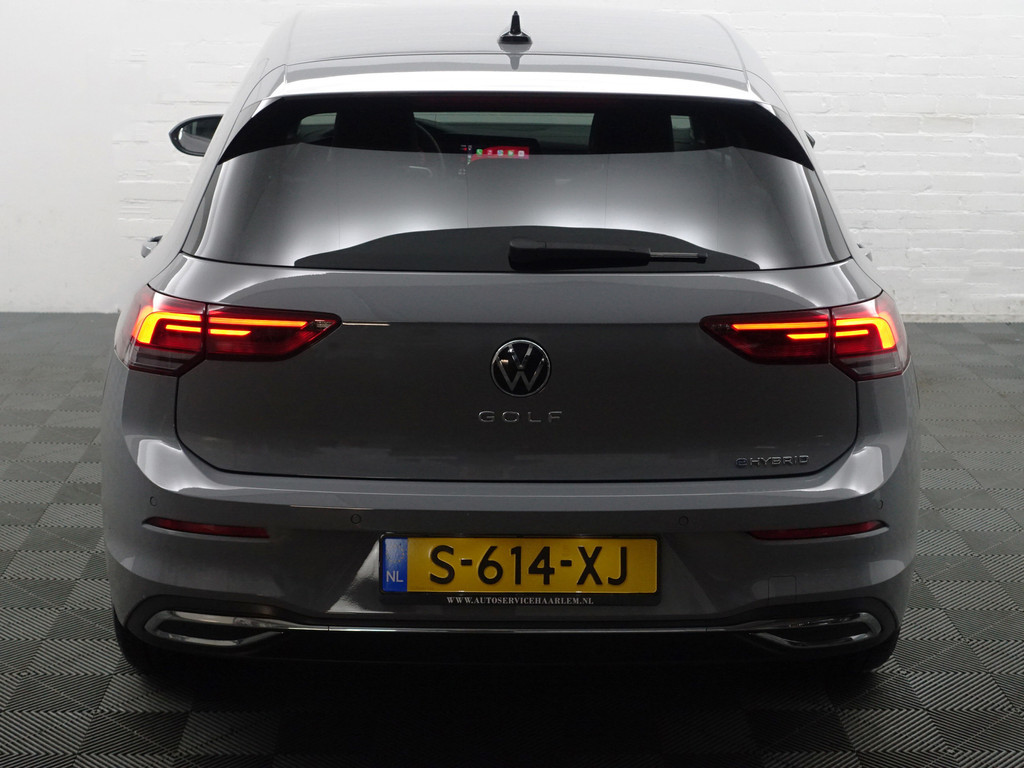 
Volkswagen Golf 1.4 eHybrid GTE 242pk Aut- Head Up, Carplay, Sfeerverlichting, Stoelmassage, Memory, Stuur/Stoelverwarming, Ada Cruise vol									
