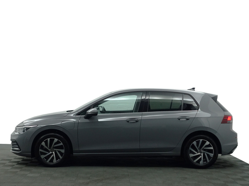 
Volkswagen Golf 1.4 eHybrid GTE 242pk Aut- Head Up, Carplay, Sfeerverlichting, Stoelmassage, Memory, Stuur/Stoelverwarming, Ada Cruise vol									