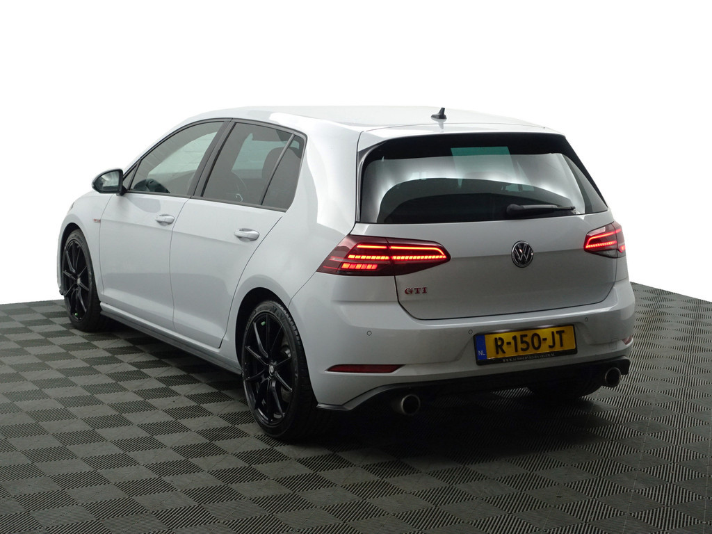 
Volkswagen Golf 2.0 TSI GTI Performance Aut- Virtual Cockpit, CarPlay, Xenon Led, Sfeerverlichting, Ada Cruise, Classic Interieur, Premium Kleur vol									