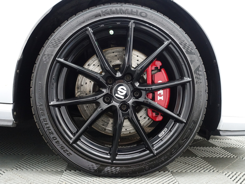 
Volkswagen Golf 2.0 TSI GTI Performance Aut- Virtual Cockpit, CarPlay, Xenon Led, Sfeerverlichting, Ada Cruise, Classic Interieur, Premium Kleur vol									