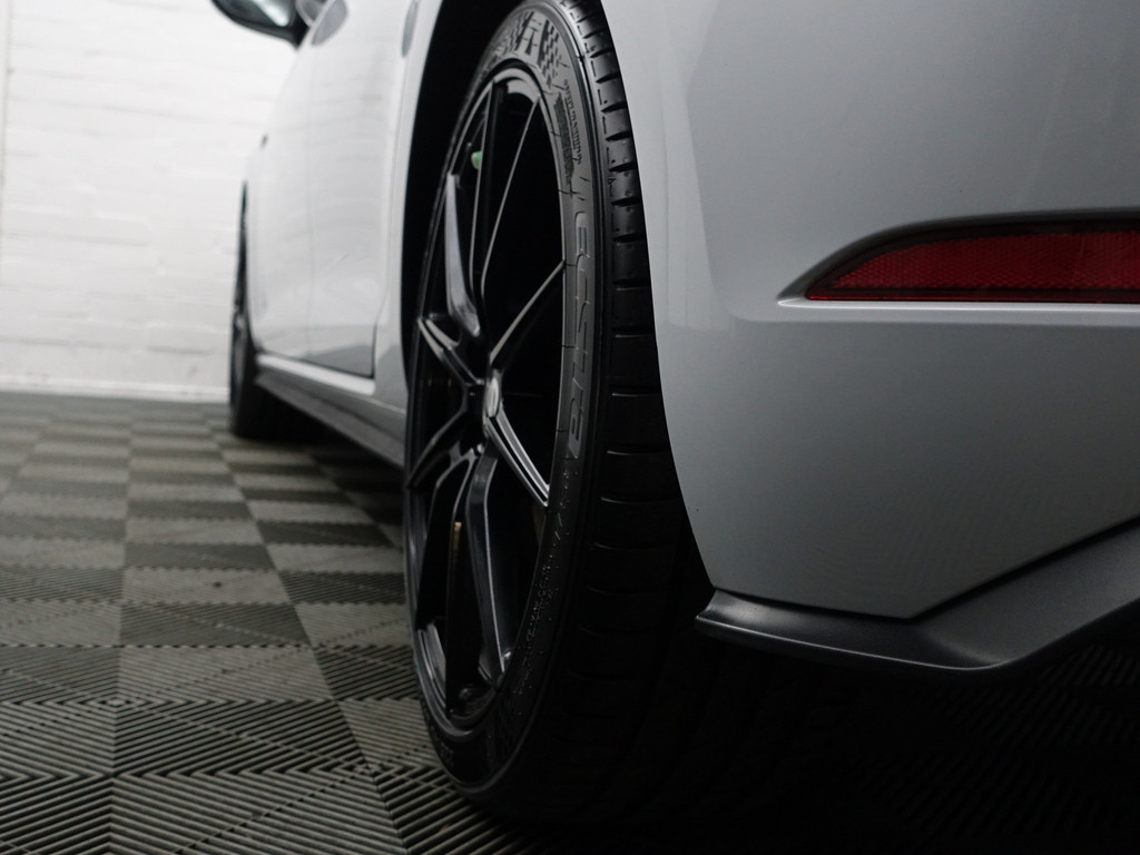 
Volkswagen Golf 2.0 TSI GTI Performance Aut- Virtual Cockpit, CarPlay, Xenon Led, Sfeerverlichting, Ada Cruise, Classic Interieur, Premium Kleur vol									